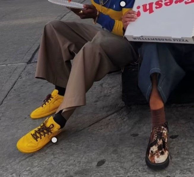Maison Margiela Maison Margiela Yellow Lowtop Sneakers us_9 Women Size US 9 / IT 39 - 3 Thumbnail