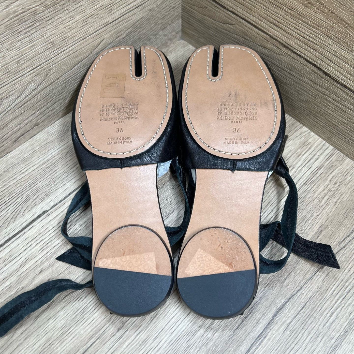 Maison Margiela Maison Margiela Black Lowtop Sneakers us_6 Women Size US 6 / IT 36 - 5 Thumbnail