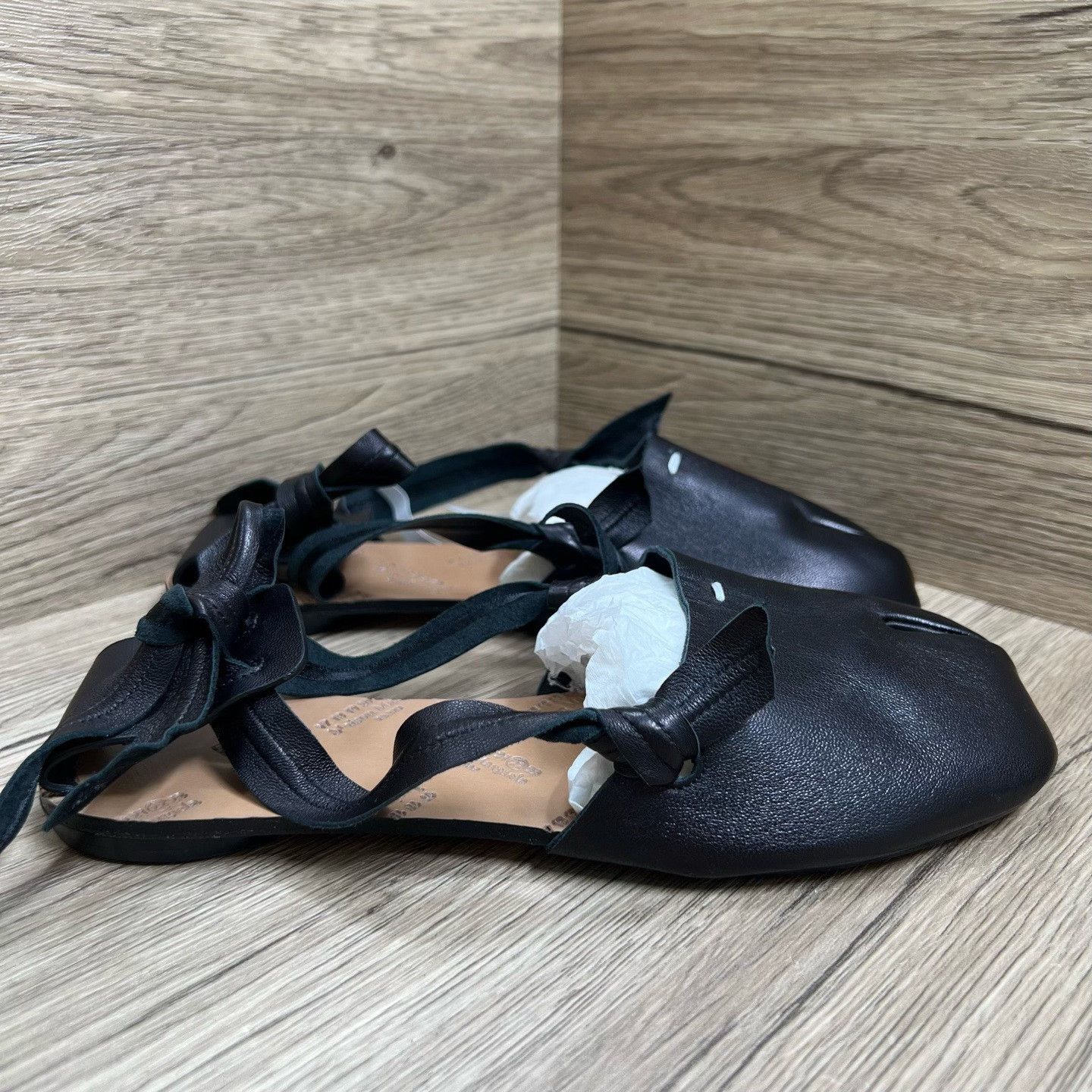 Maison Margiela Maison Margiela Black Lowtop Sneakers us_6 Women Size US 6 / IT 36 - 3 Thumbnail