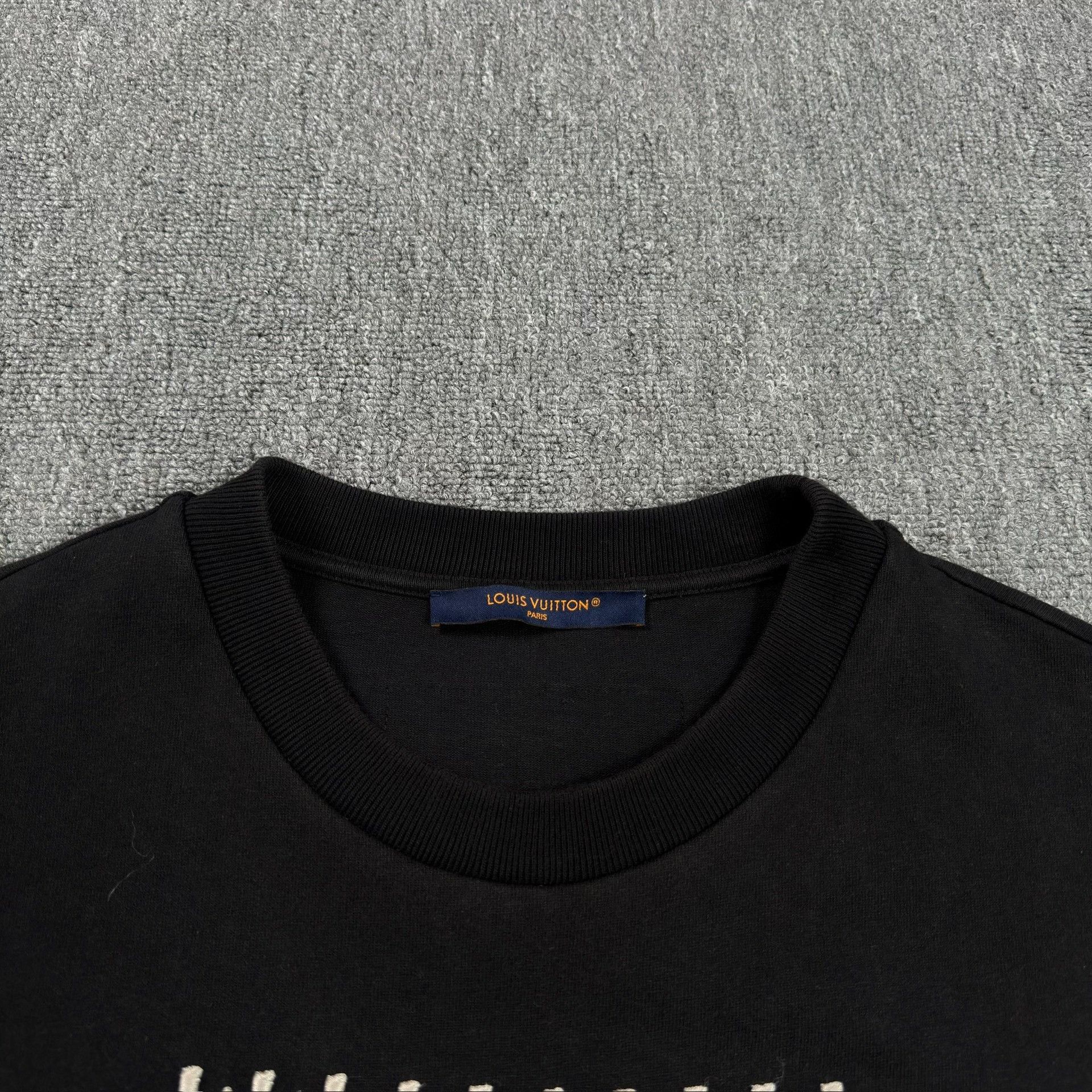 Louis Vuitton Louis Vuitton Pharrell Pearl Logo T-Shirt XL Size US XL / EU 56 / 4 - 3 Thumbnail