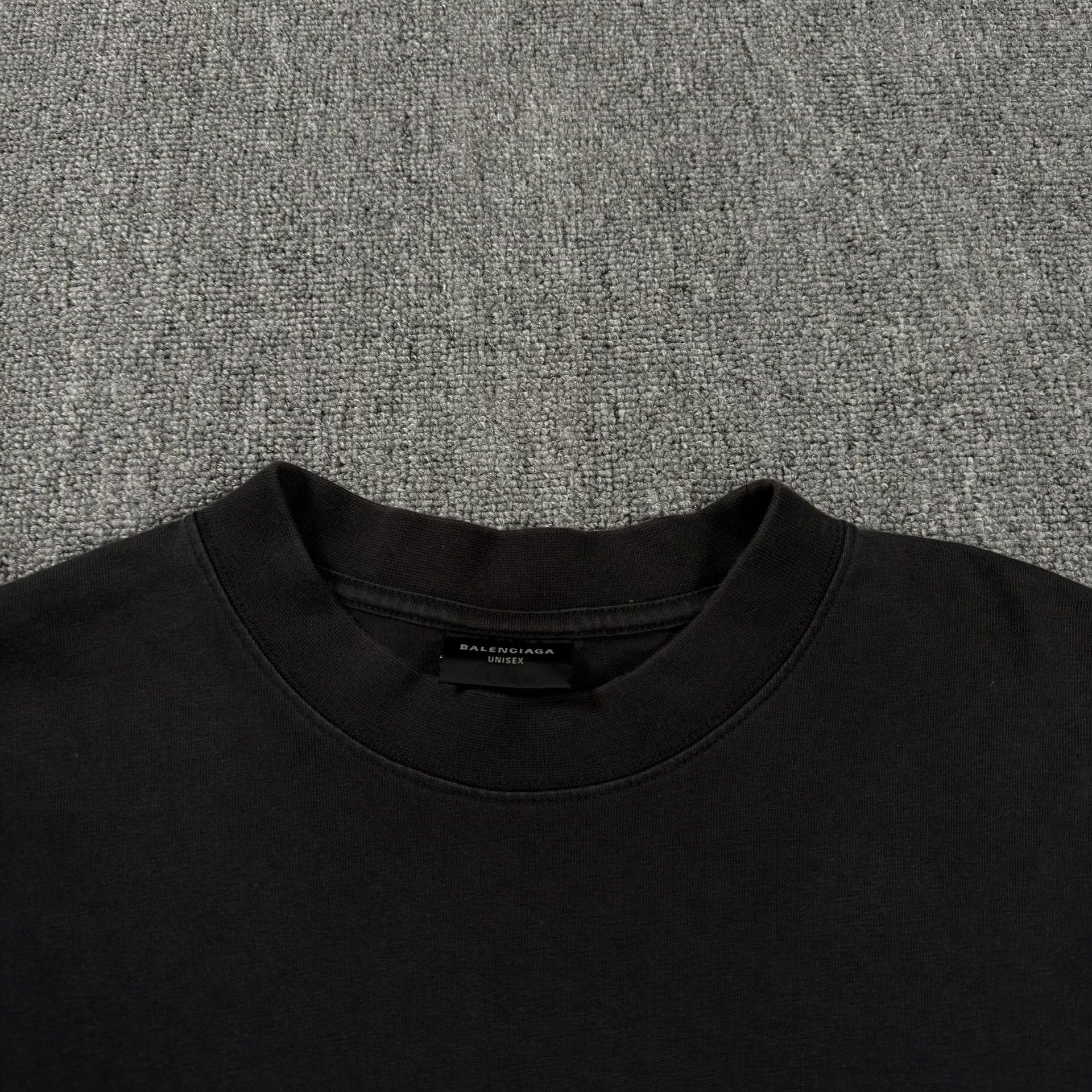 Balenciaga Balenciaga Blurred Wavy Logo T-Shirt S Size US S / EU 44-46 / 1 - 3 Thumbnail