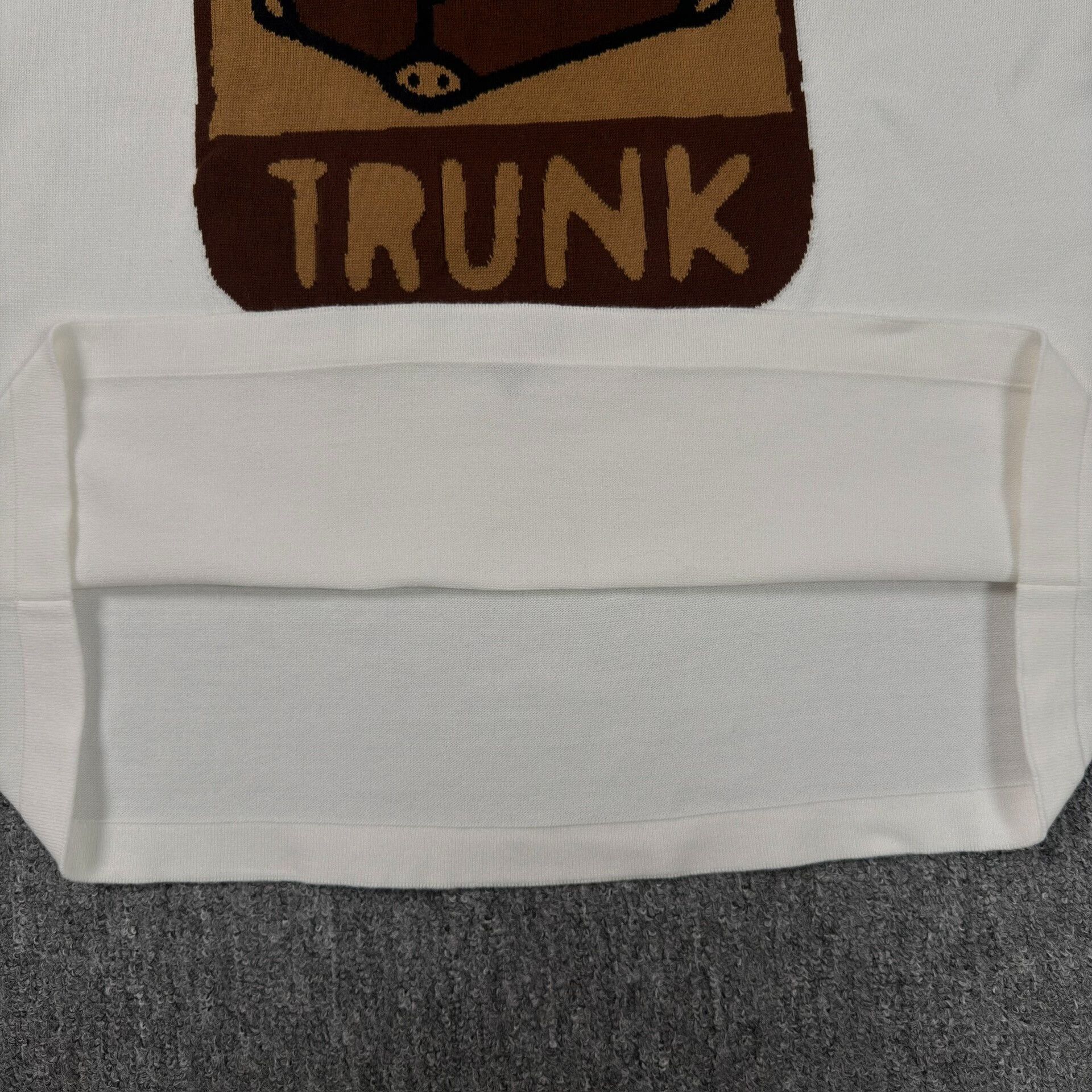 Louis Vuitton Louis Vuitton Trunk Graphic Knit T-Shirt M Size US M / EU 48-50 / 2 - 5 Thumbnail