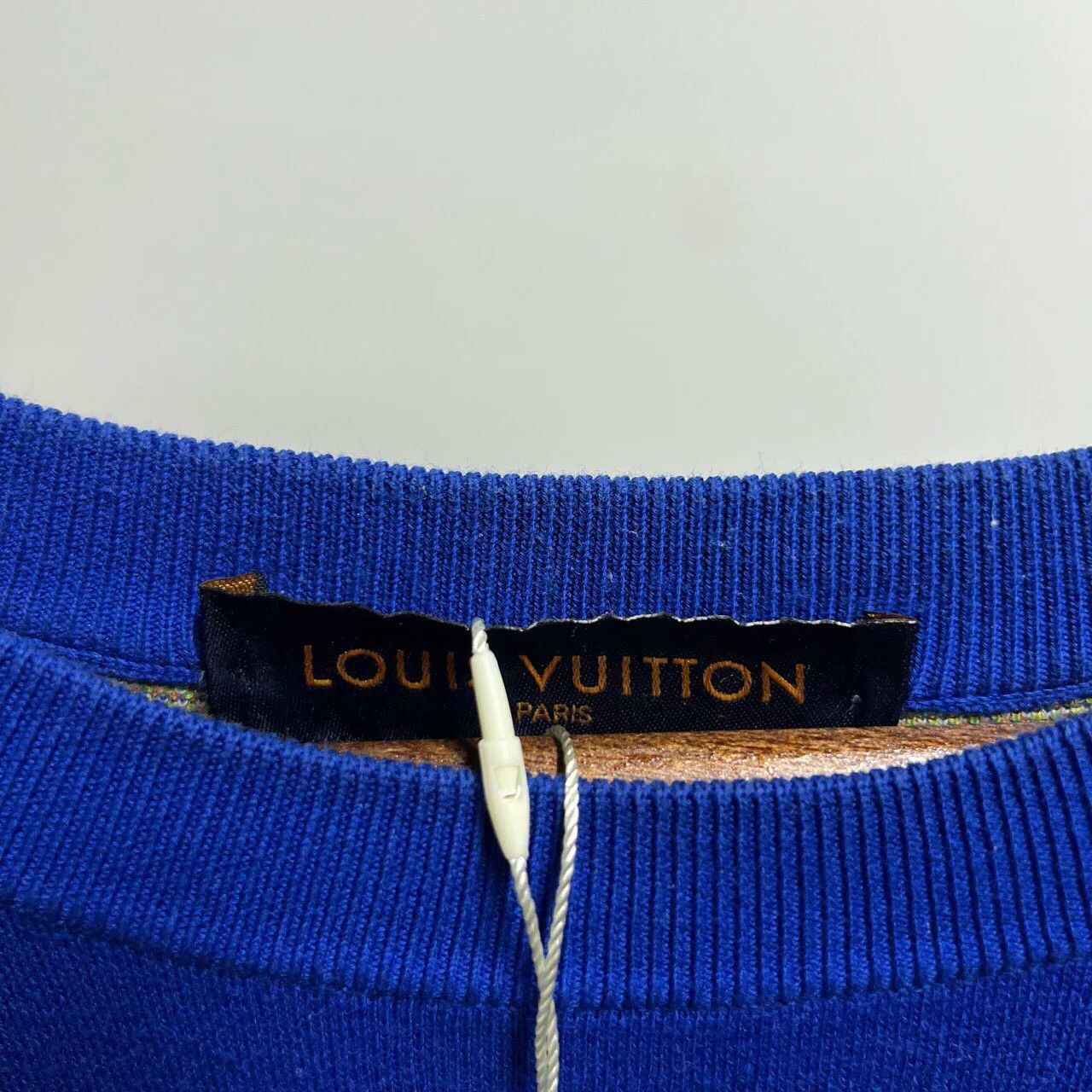 Louis Vuitton Louis Vuitton Knit Graphic Short Sleeve Shirt L Size US L / EU 52-54 / 3 - 3 Thumbnail