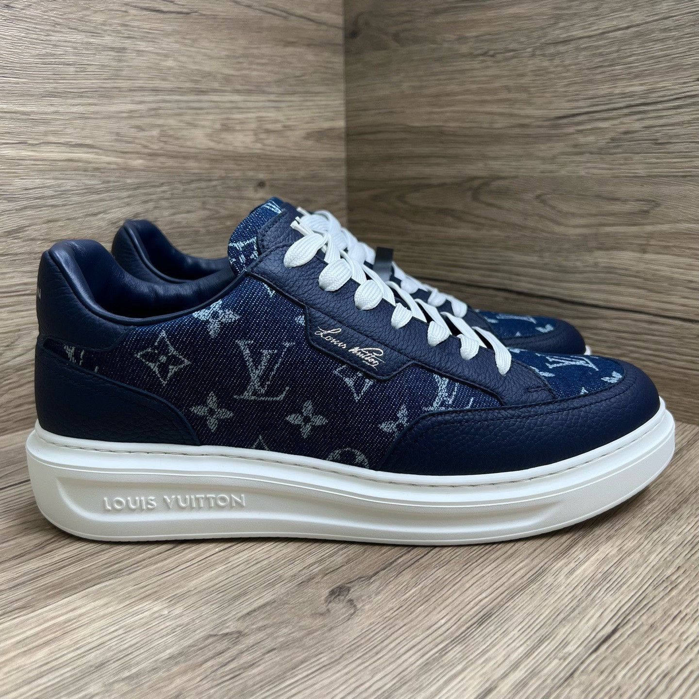 Louis Vuitton Louis Vuitton Blue Lowtop Sneakers 9 Men Size US 9 / EU 42 - 5 Thumbnail