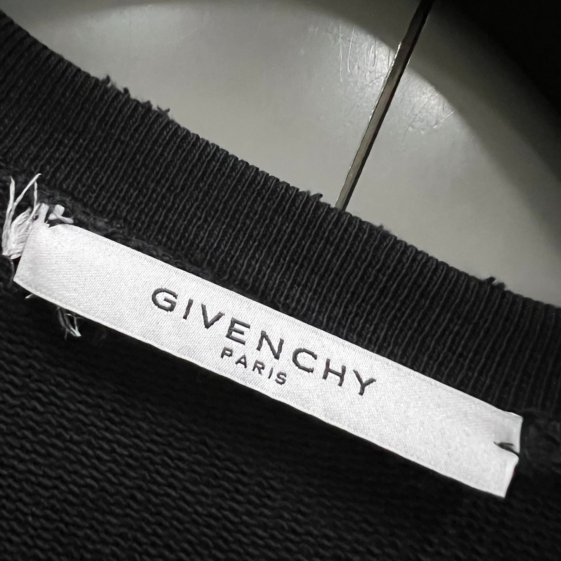 Givenchy Givenchy Printed Hoodie xxl Men Size US XXL / EU 58 / 5 - 2 Thumbnail