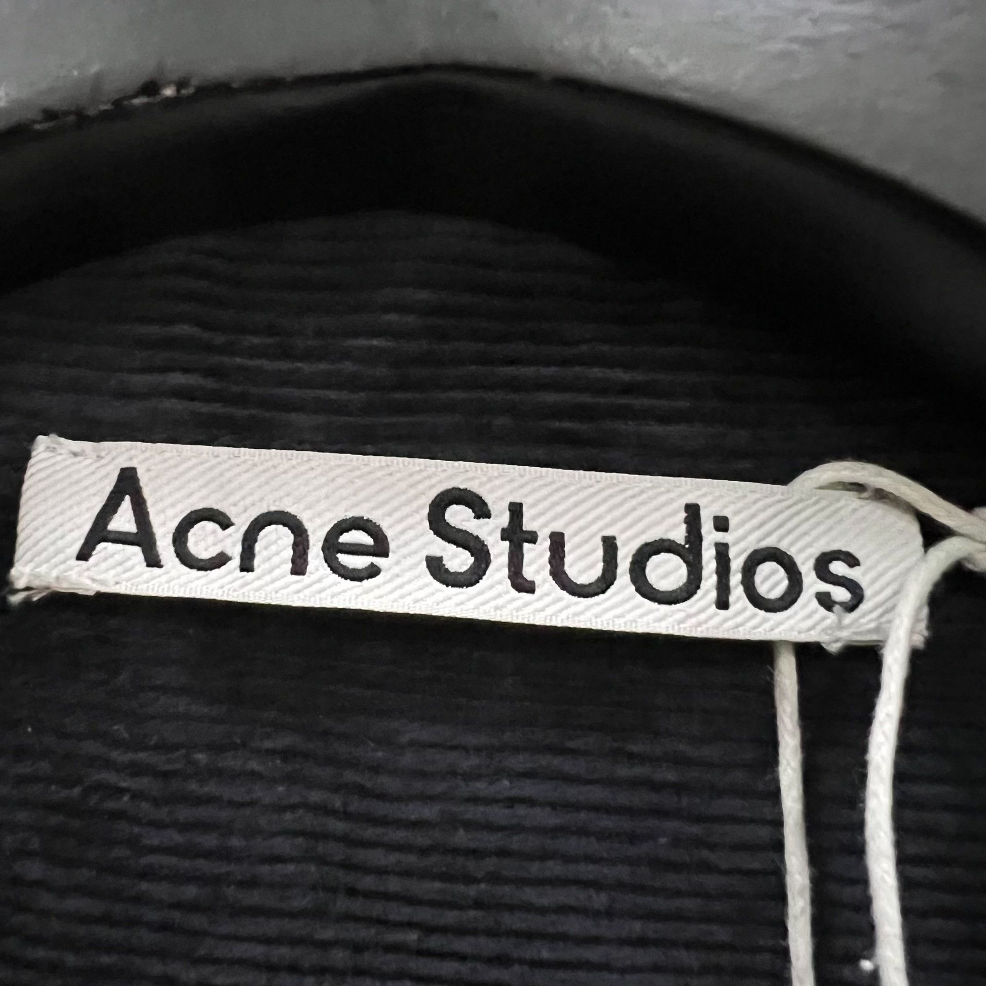 Acne Studios Acne Studios Corduroy Shirt s Men Size US S / EU 44-46 / 1 - 3 Thumbnail