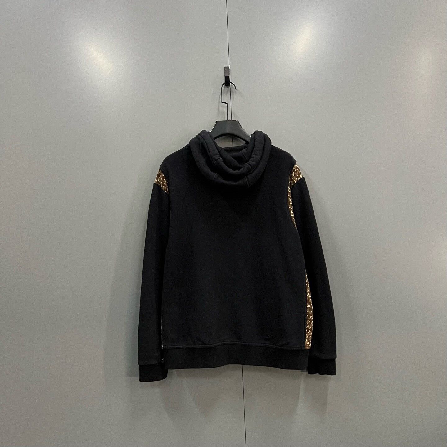 Burberry Burberry Retro Black Hoodie m Men Size US M / EU 48-50 / 2 - 2 Thumbnail