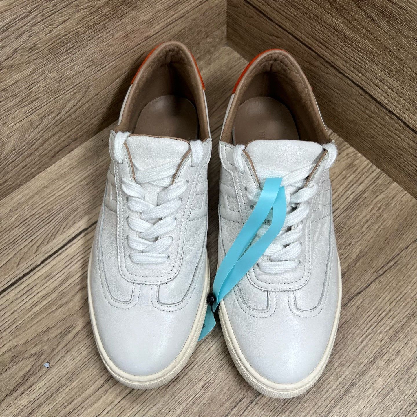 Hermes Hermes White Lowtop Sneakers us_7 Women Size US 7 / IT 37 - 2 Thumbnail