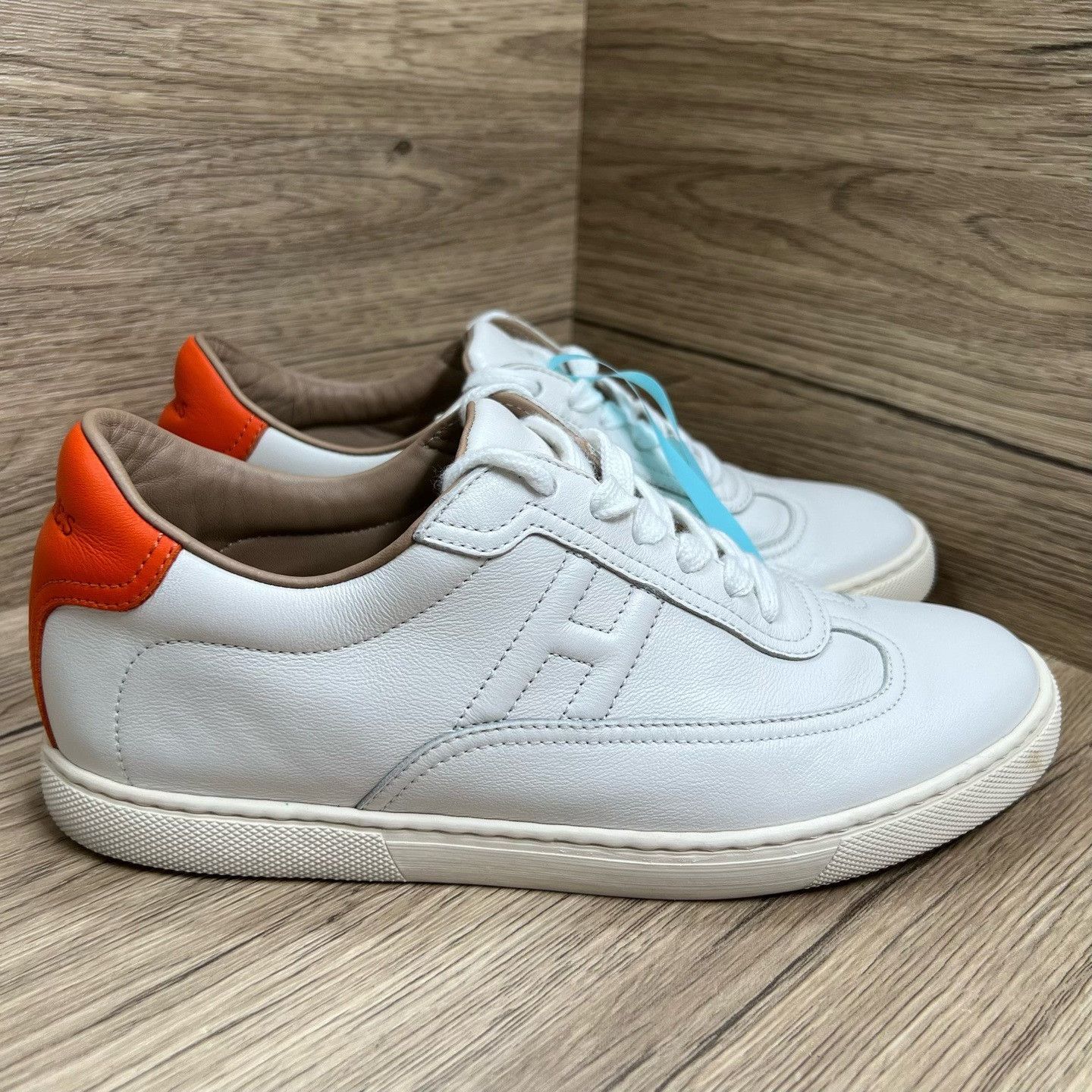 Hermes Hermes White Lowtop Sneakers us_7 Women Size US 7 / IT 37 - 3 Thumbnail