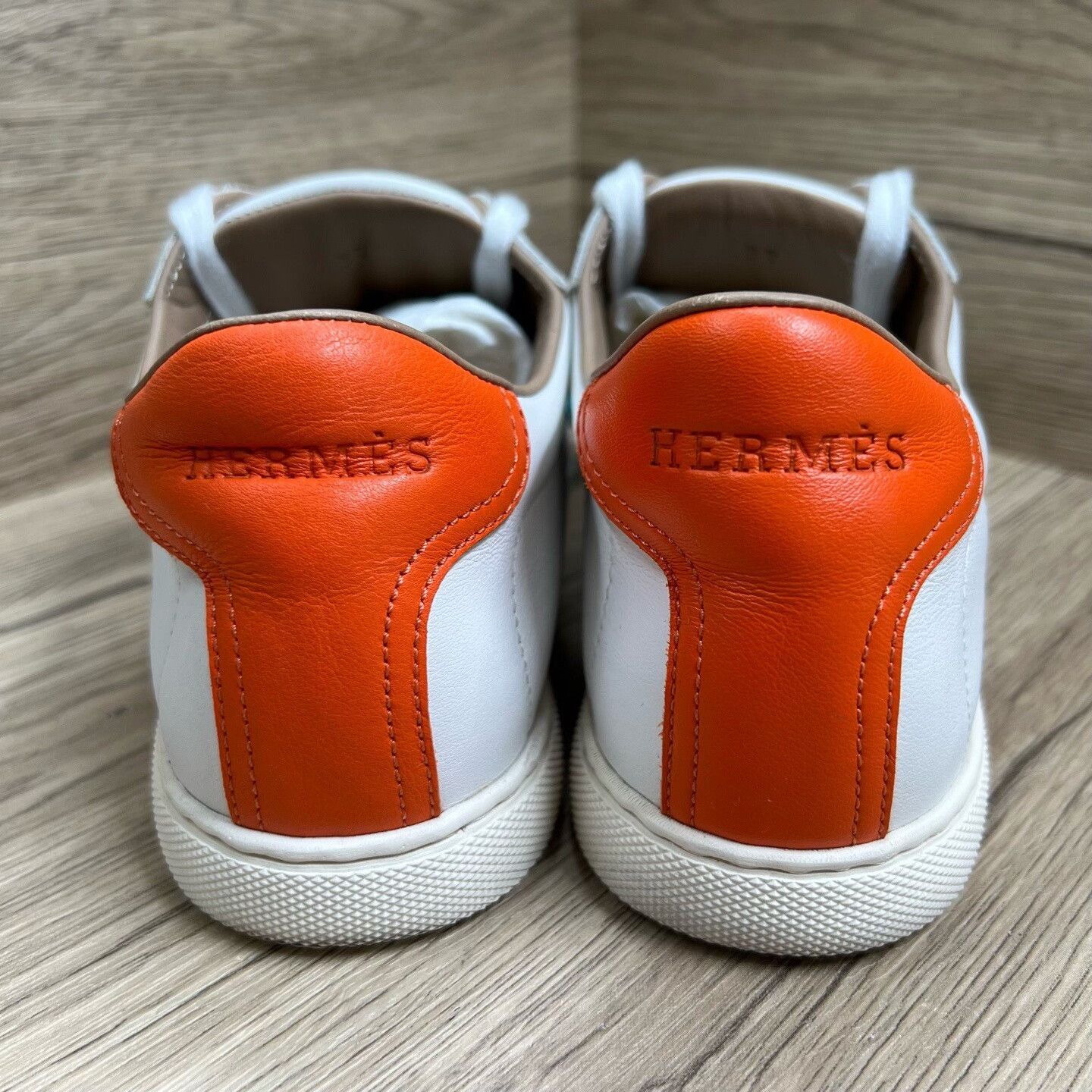 Hermes Hermes White Lowtop Sneakers us_7 Women Size US 7 / IT 37 - 4 Thumbnail