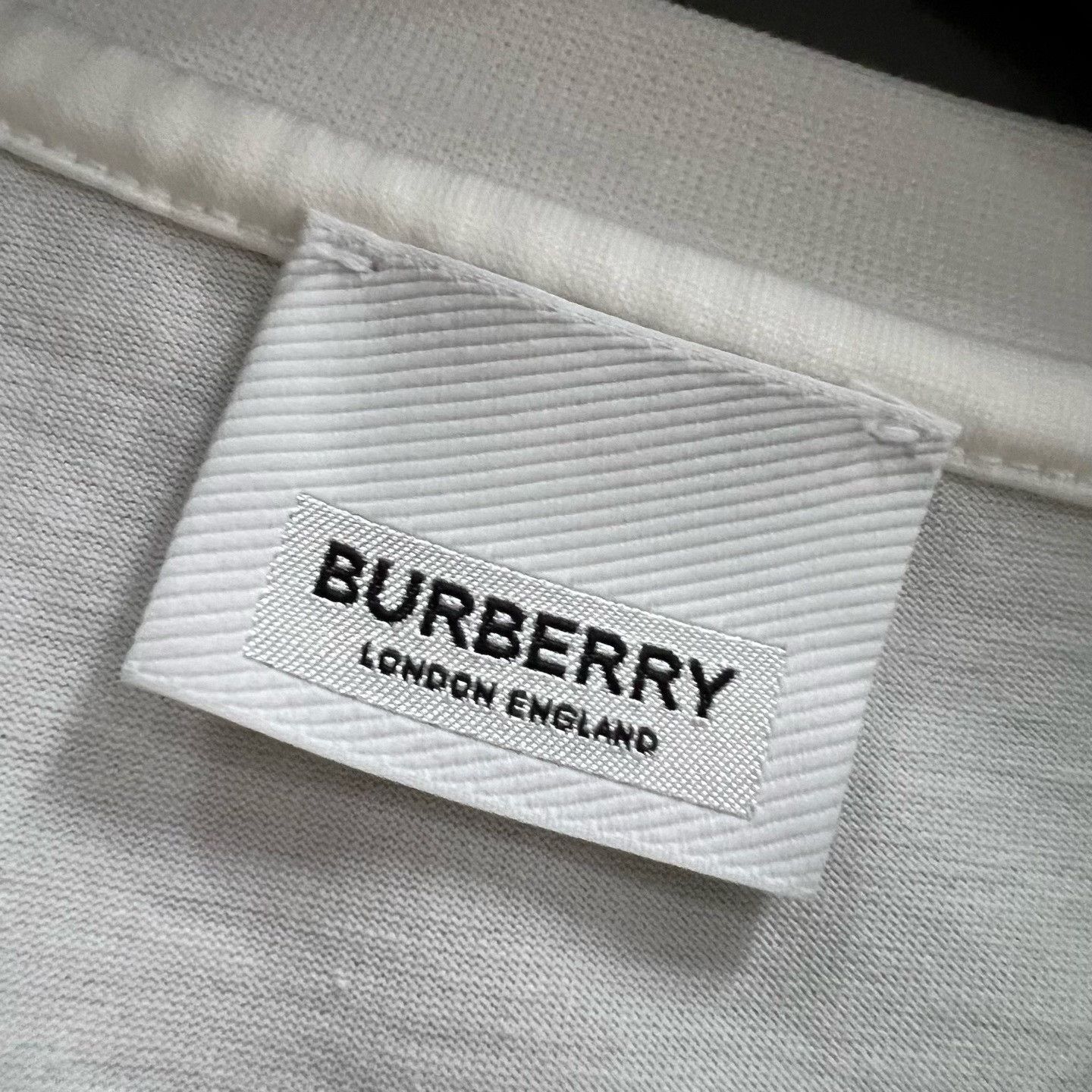 Burberry Burberry Printed White T-Shirt xxs Men Size US XXS / EU 40 - 4 Thumbnail