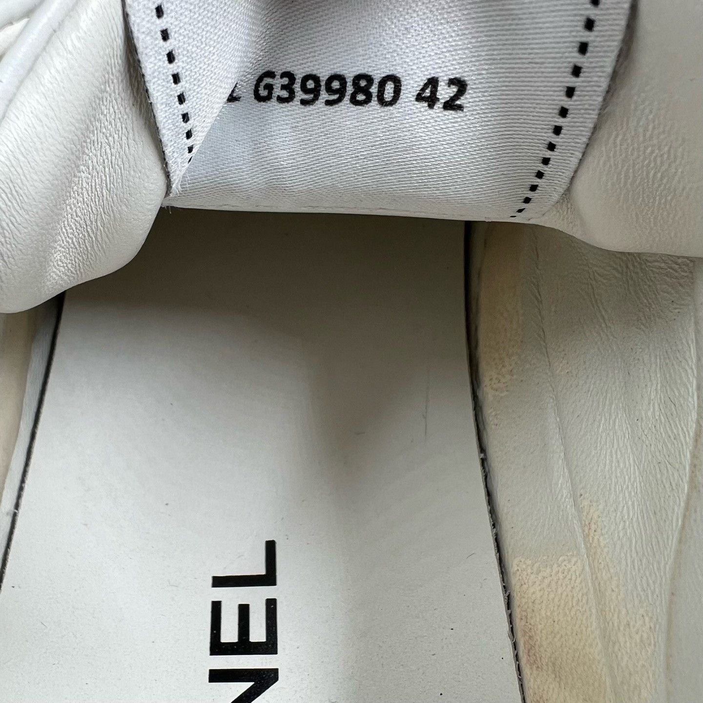 Chanel Chanel White Lowtop Sneakers 9 Men Size US 9 / EU 42 - 7 Thumbnail