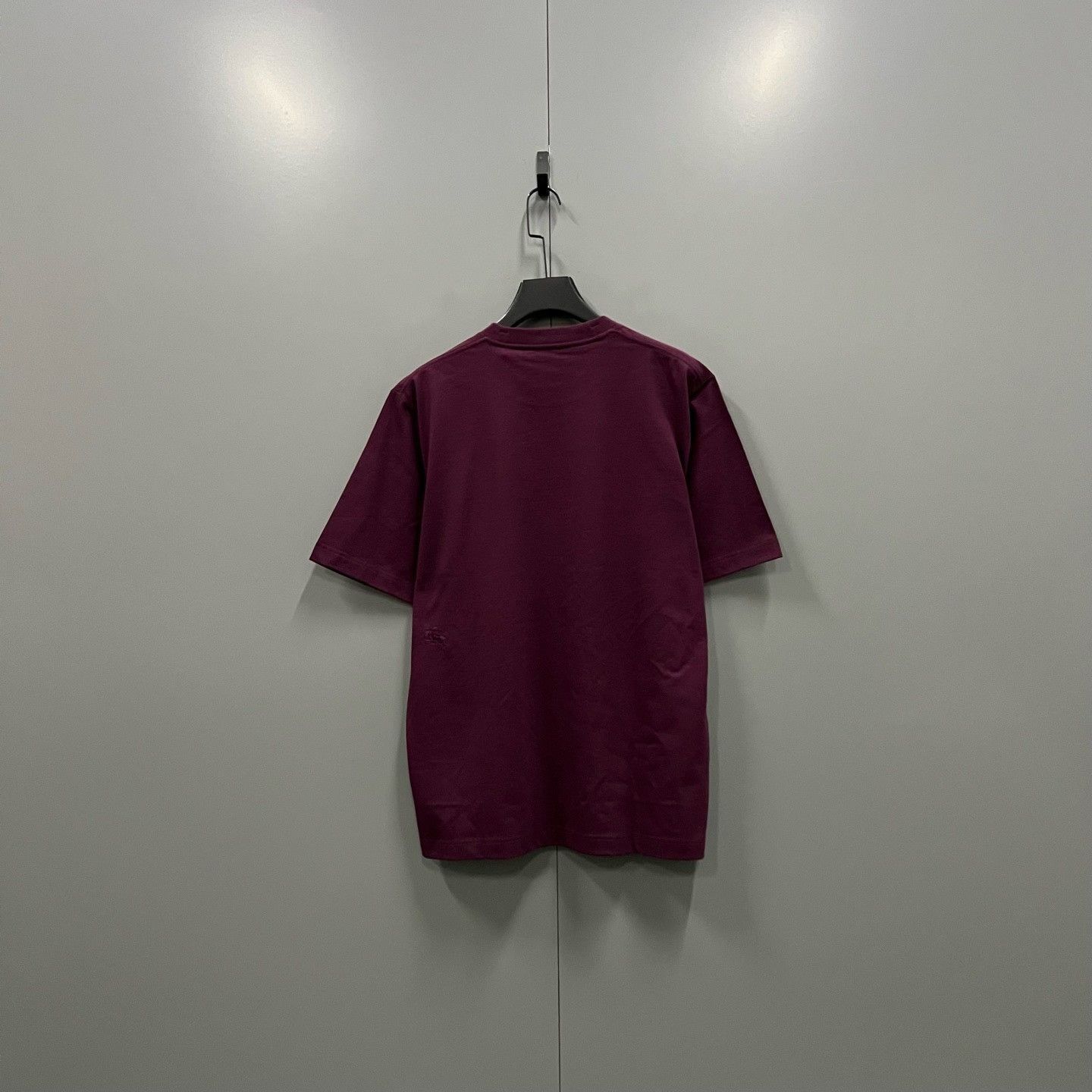 Burberry Burberry Embroidered T-Shirt xs Men Size US XS / EU 42 / 0 - 3 Thumbnail