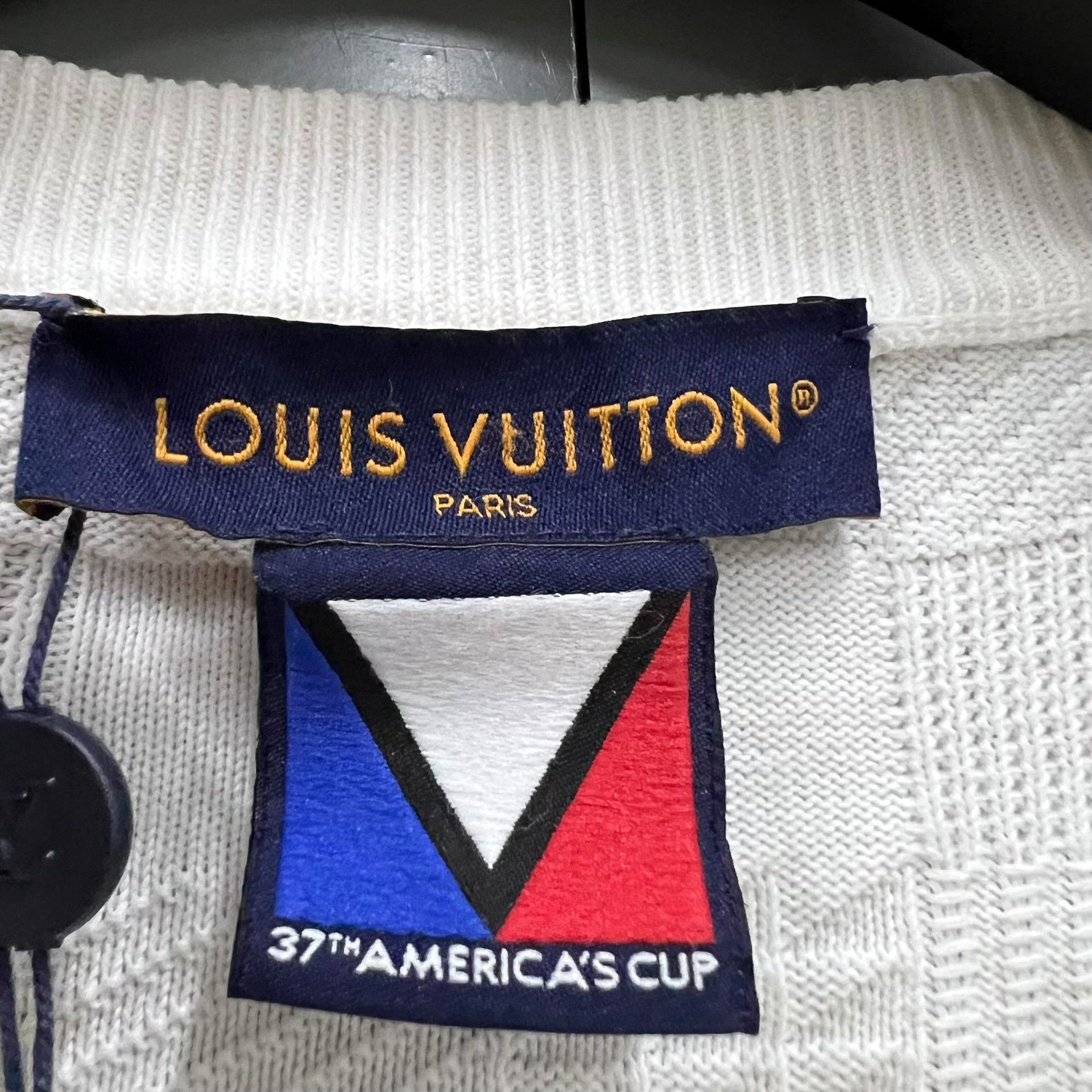 Louis Vuitton Louis Vuitton Retro White T-Shirt s Men Size US S / EU 44-46 / 1 - 2 Thumbnail