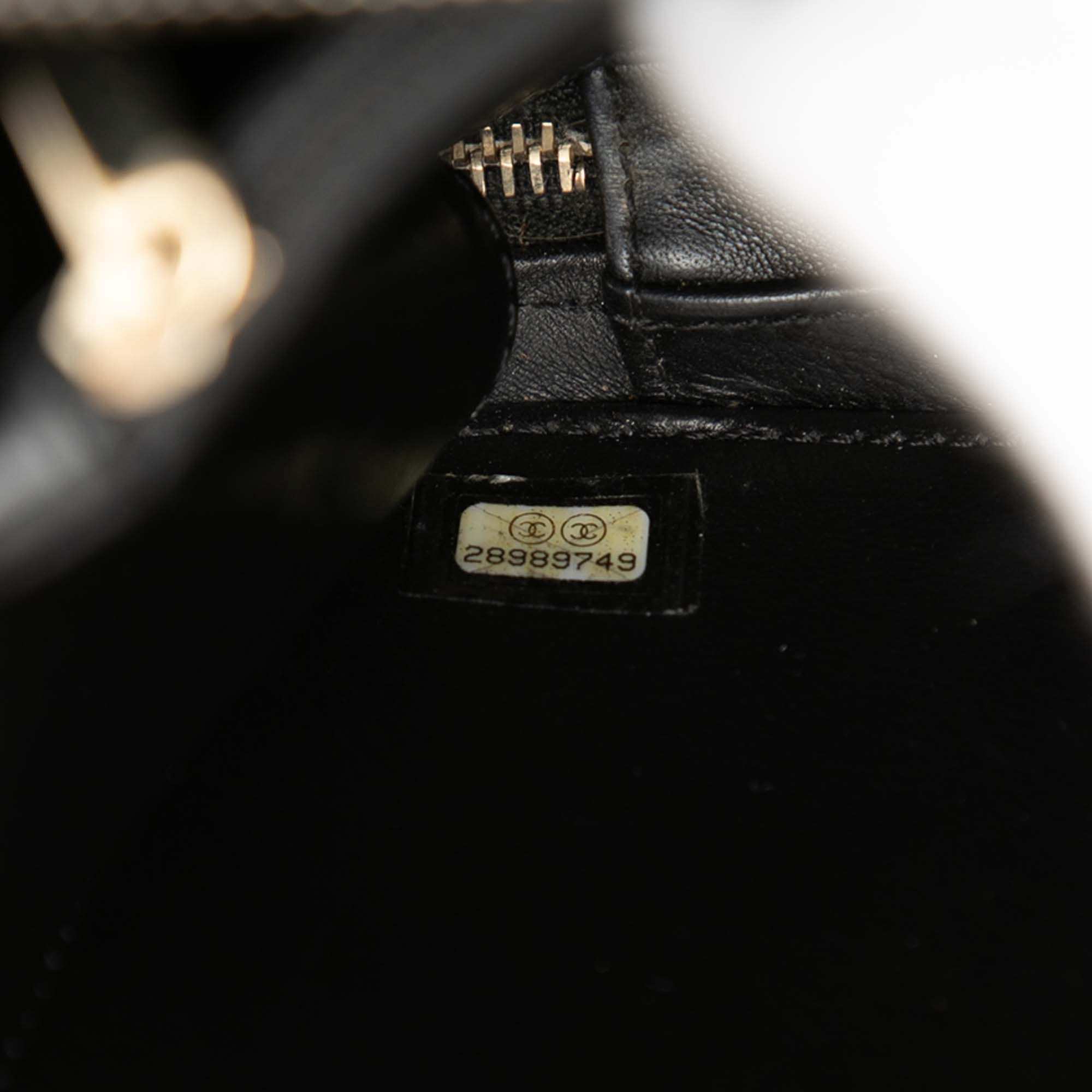 Chanel Medium Caviar CC Filigree Vanity Case Size ONE SIZE - 6 Thumbnail