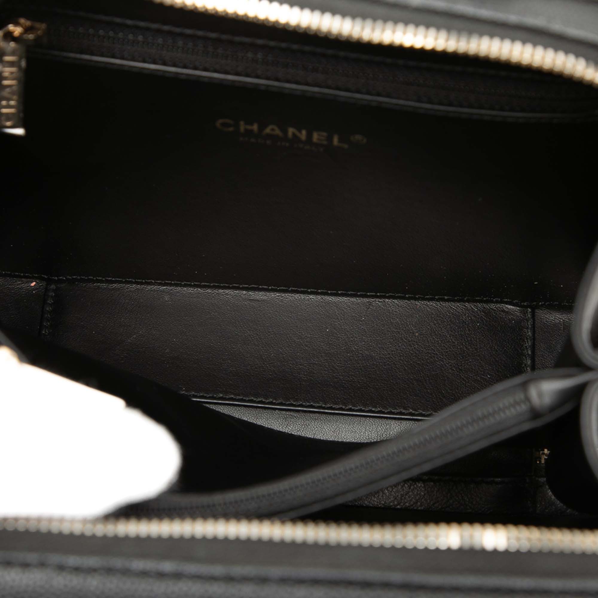 Chanel Medium Caviar CC Filigree Vanity Case Size ONE SIZE - 4 Thumbnail
