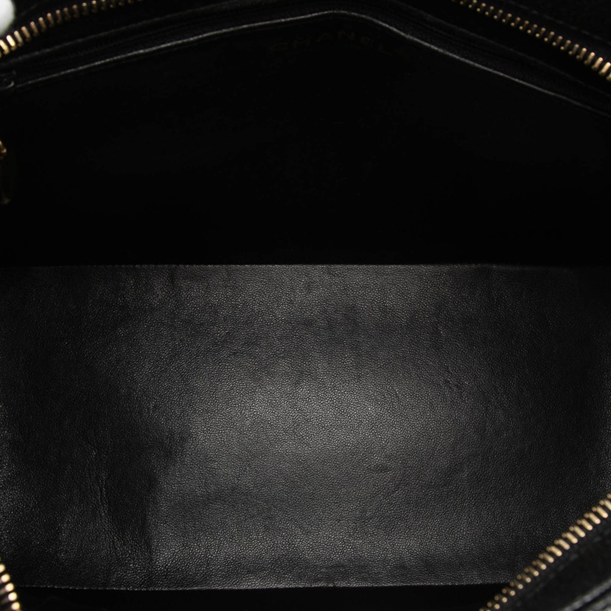 Chanel Caviar Medallion Tote Size ONE SIZE - 4 Thumbnail