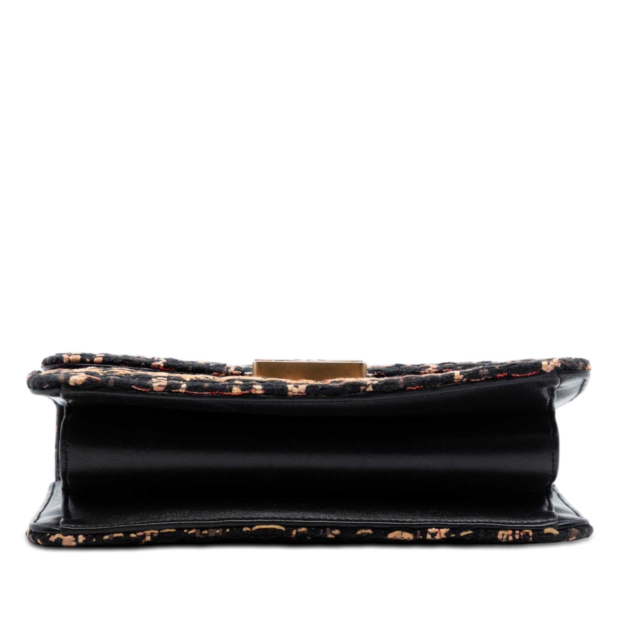 Chanel Medium Quilted Tweed Beauty Lock Flap Size ONE SIZE - 3 Thumbnail