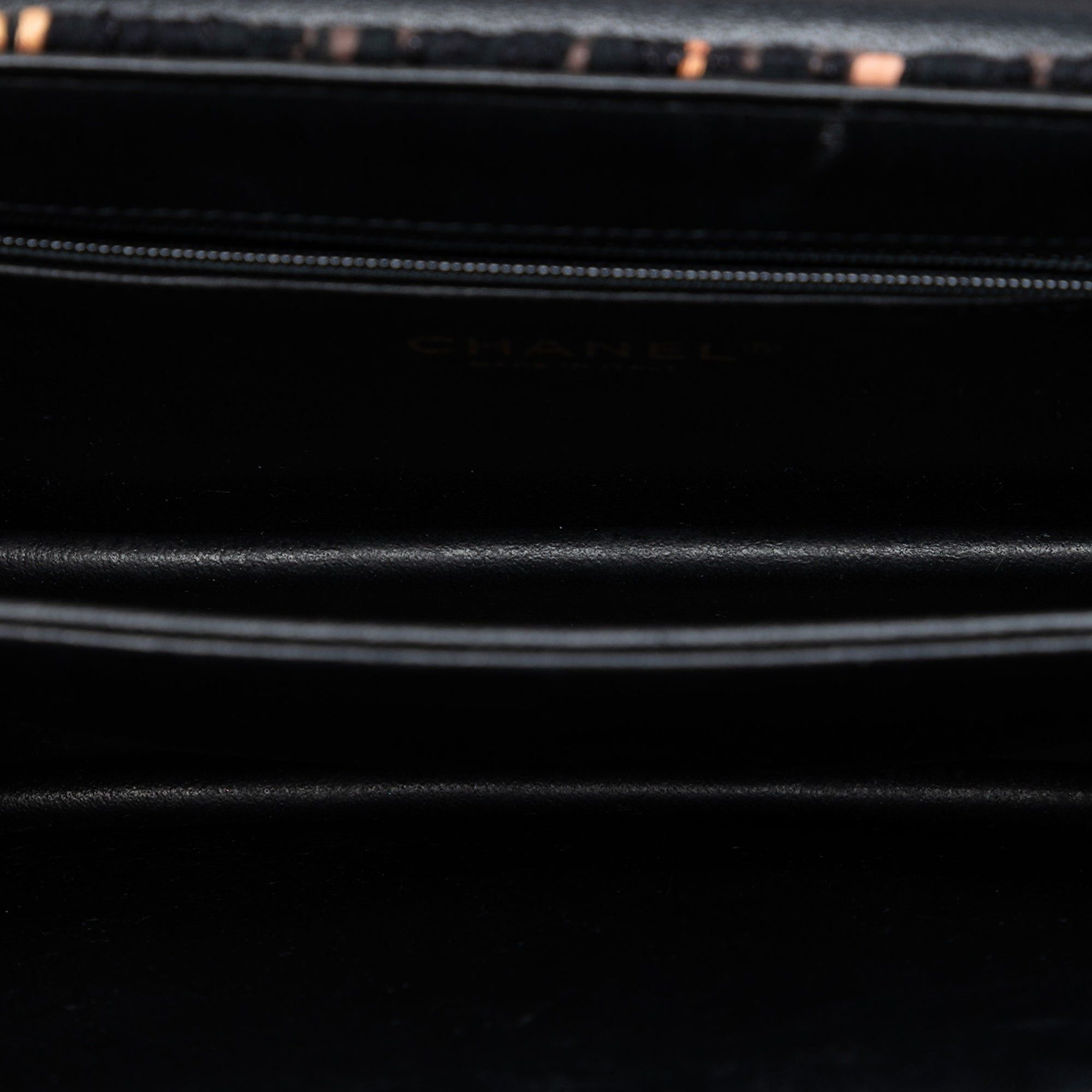 Chanel Medium Quilted Tweed Beauty Lock Flap Size ONE SIZE - 4 Thumbnail