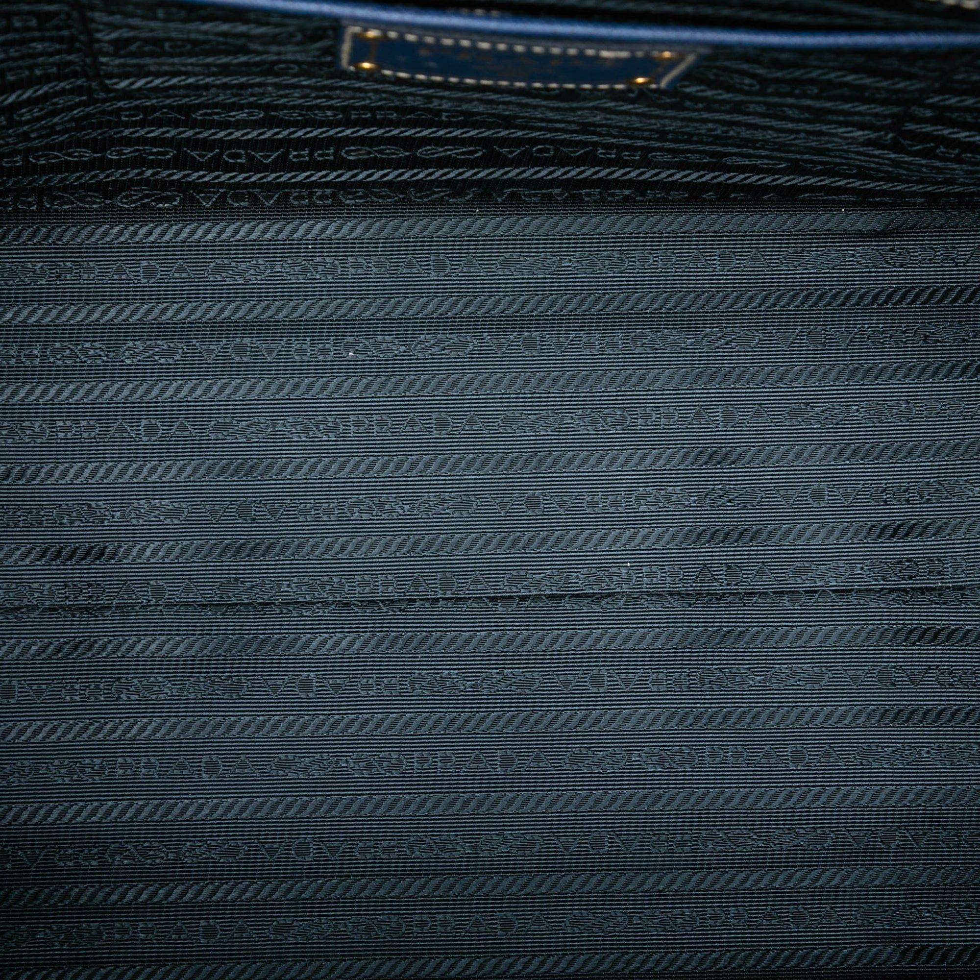 Prada Saffiano Lux Shopping Tote Size ONE SIZE - 4 Thumbnail