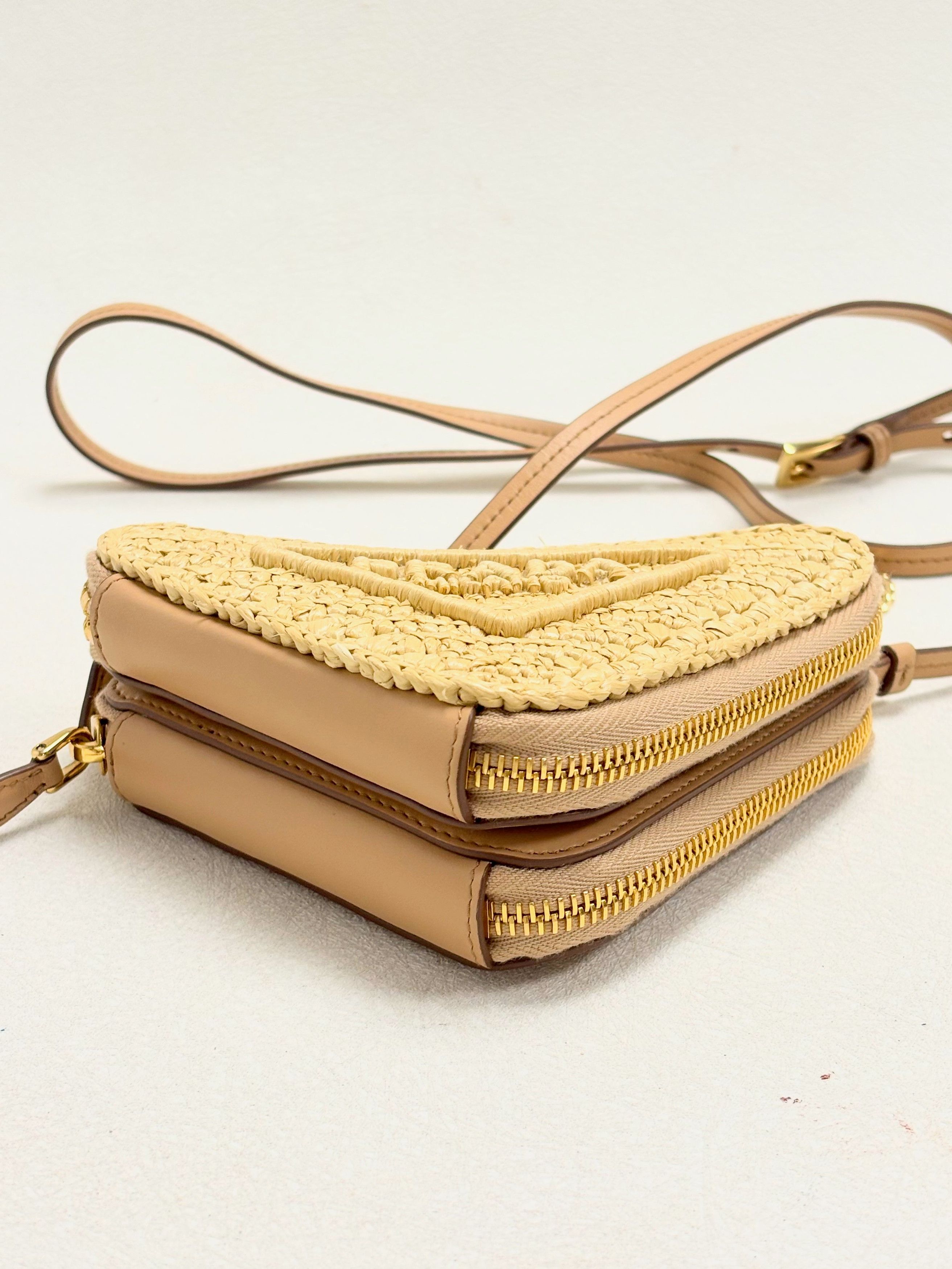 Prada Sac Triangle Raffia Size ONE SIZE - 9 Thumbnail