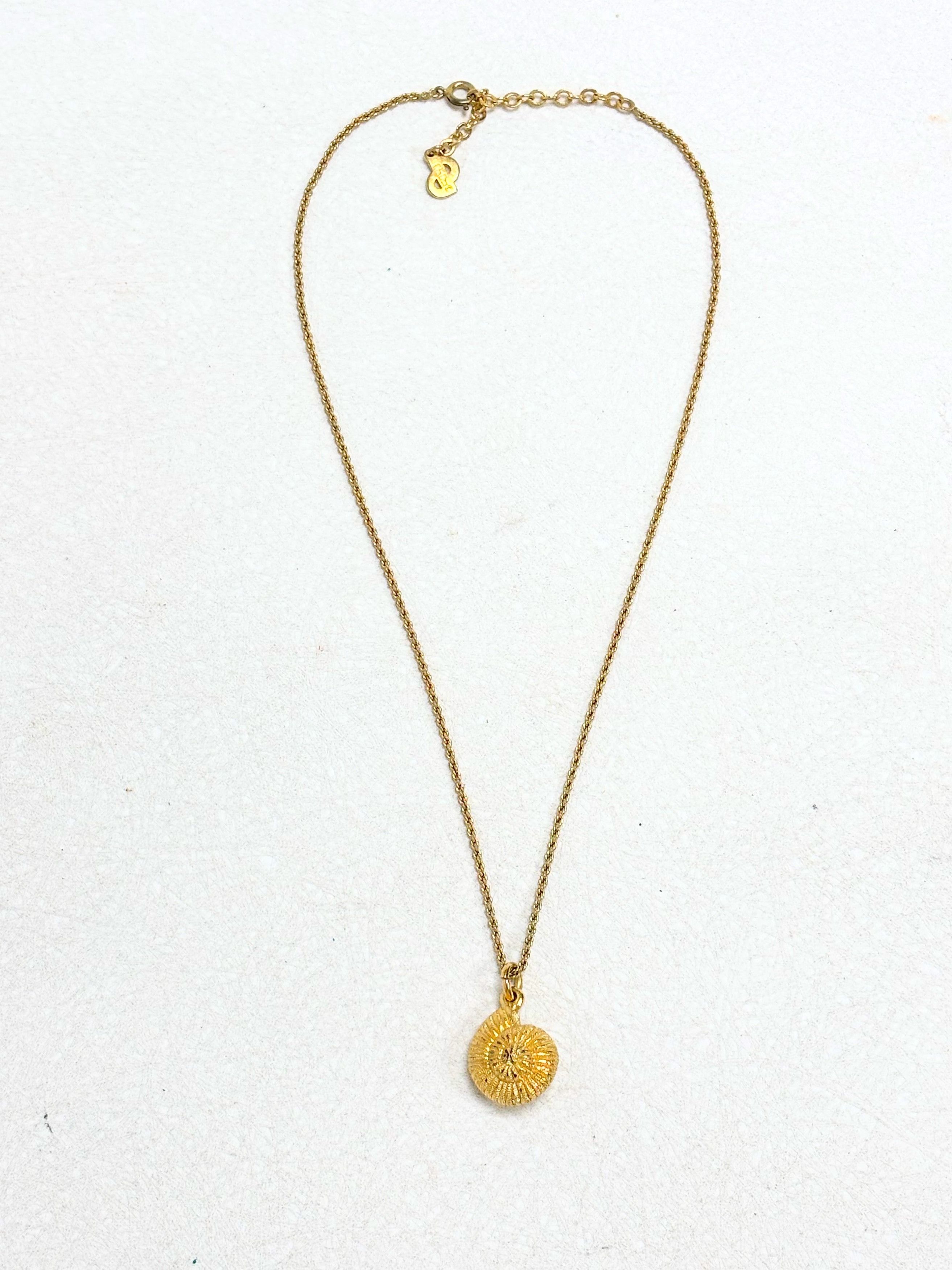 Dior Collier Coquillage Size ONE SIZE - 9 Thumbnail