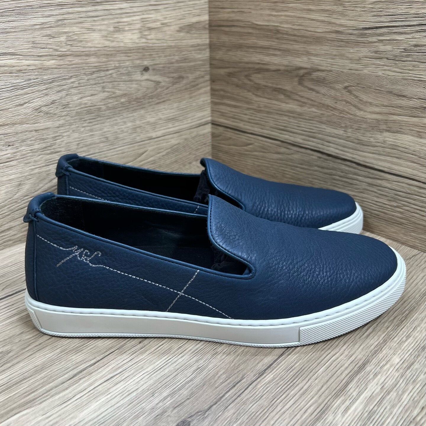 Saint Laurent Paris Saint Laurent Paris Embroidered Blue Lowtop Sneakers 6 Men Size US 6 / EU 39 - 3 Thumbnail
