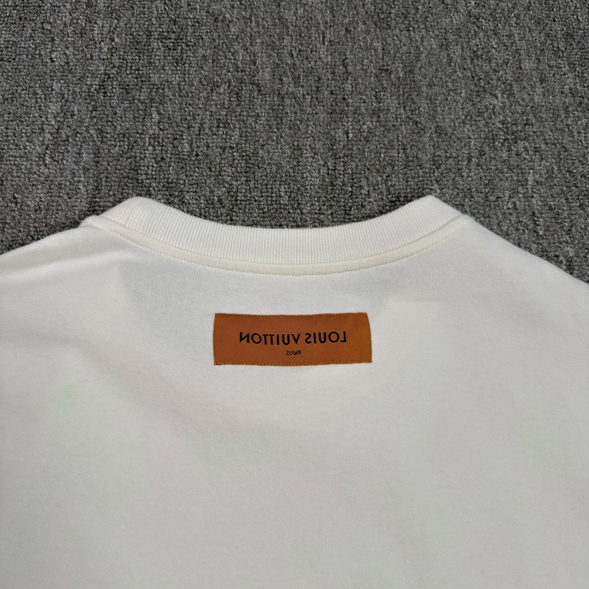 Louis Vuitton Louis Vuitton Green Crane Print T-Shirt L Size US L / EU 52-54 / 3 - 9 Thumbnail