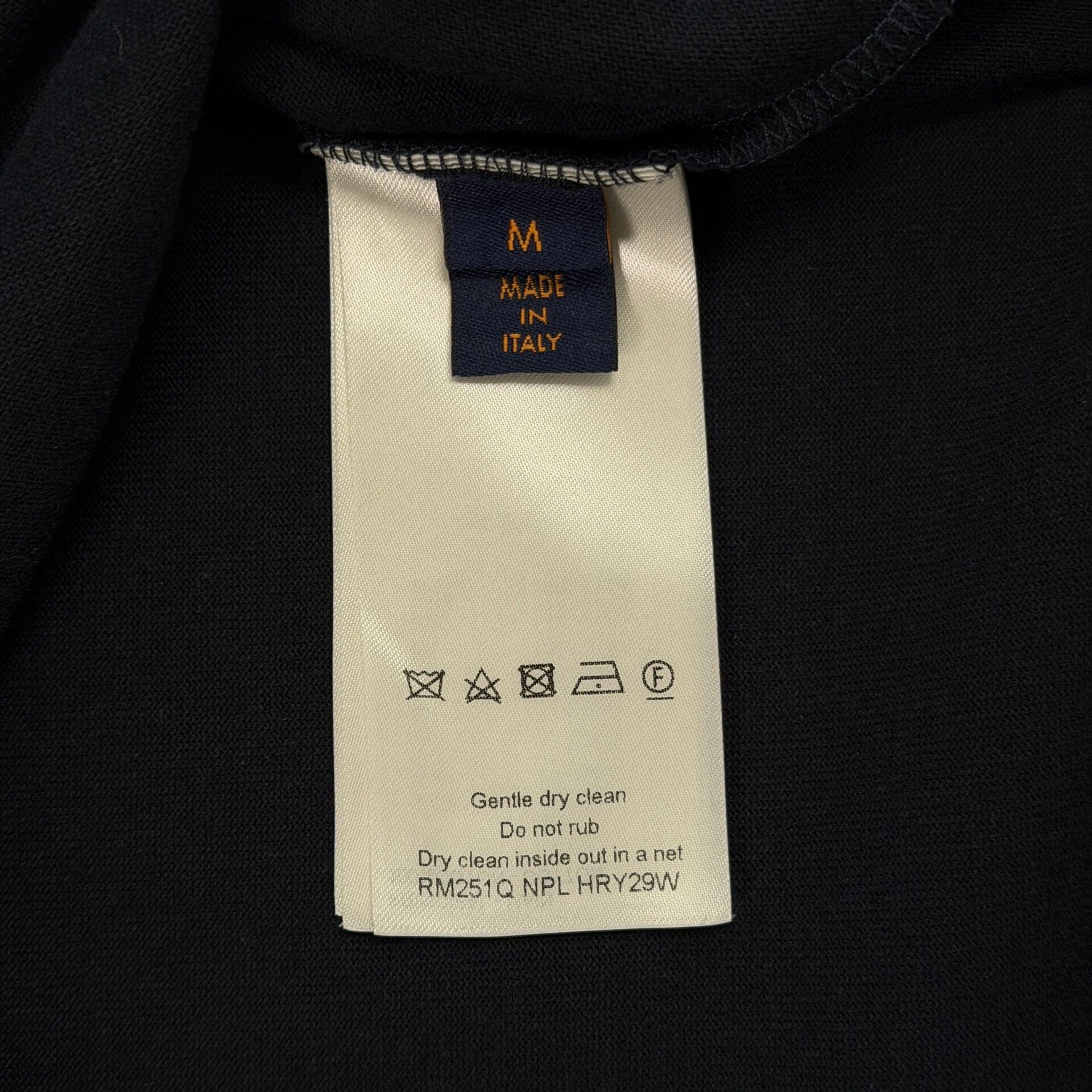 Louis Vuitton Louis Vuitton Sequin LVovers T-Shirt Size M Size US M / EU 48-50 / 2 - 7 Thumbnail