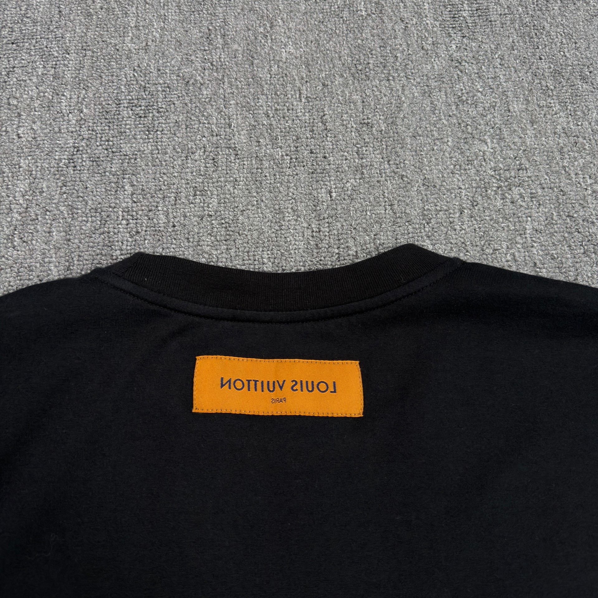 Louis Vuitton Louis Vuitton Concert Graphic T-Shirt US S Size US S / EU 44-46 / 1 - 9 Thumbnail