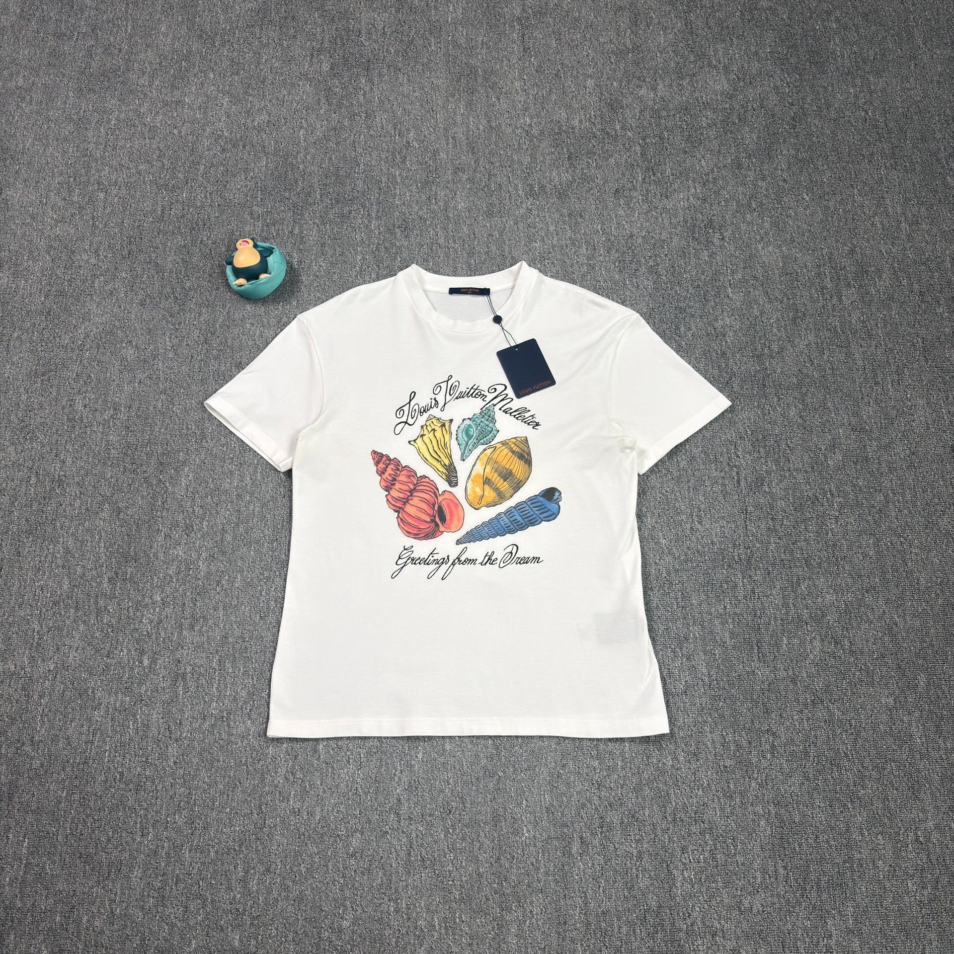 Louis Vuitton Louis Vuitton Pharrell Shell Print T-Shirt Size S Size US S / EU 44-46 / 1 - 2 Thumbnail