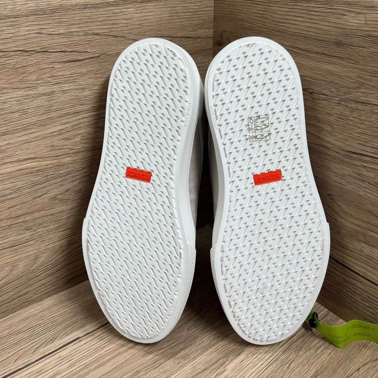 Hermes Hermes Canvas White Lowtop Sneakers 7 Men Size US 7 / EU 40 - 5 Thumbnail
