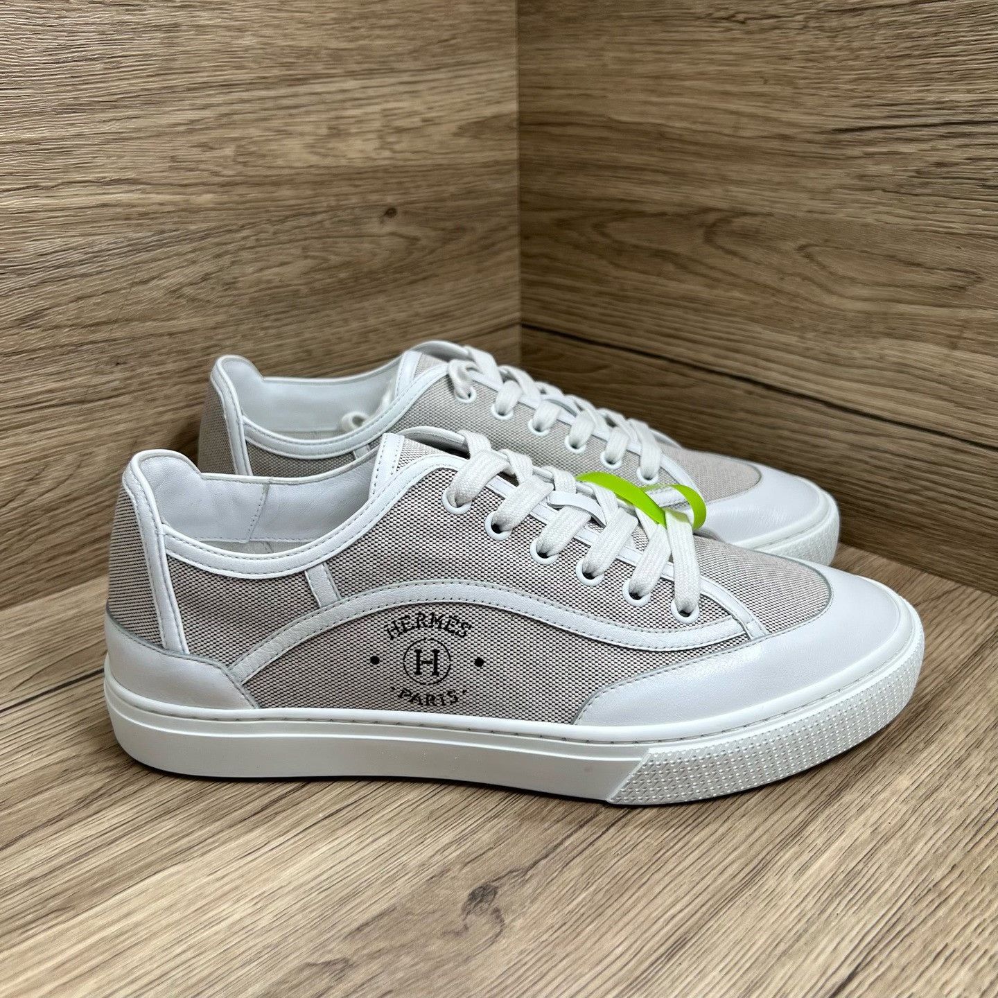 Hermes Hermes Canvas White Lowtop Sneakers 7 Men Size US 7 / EU 40 - 3 Thumbnail