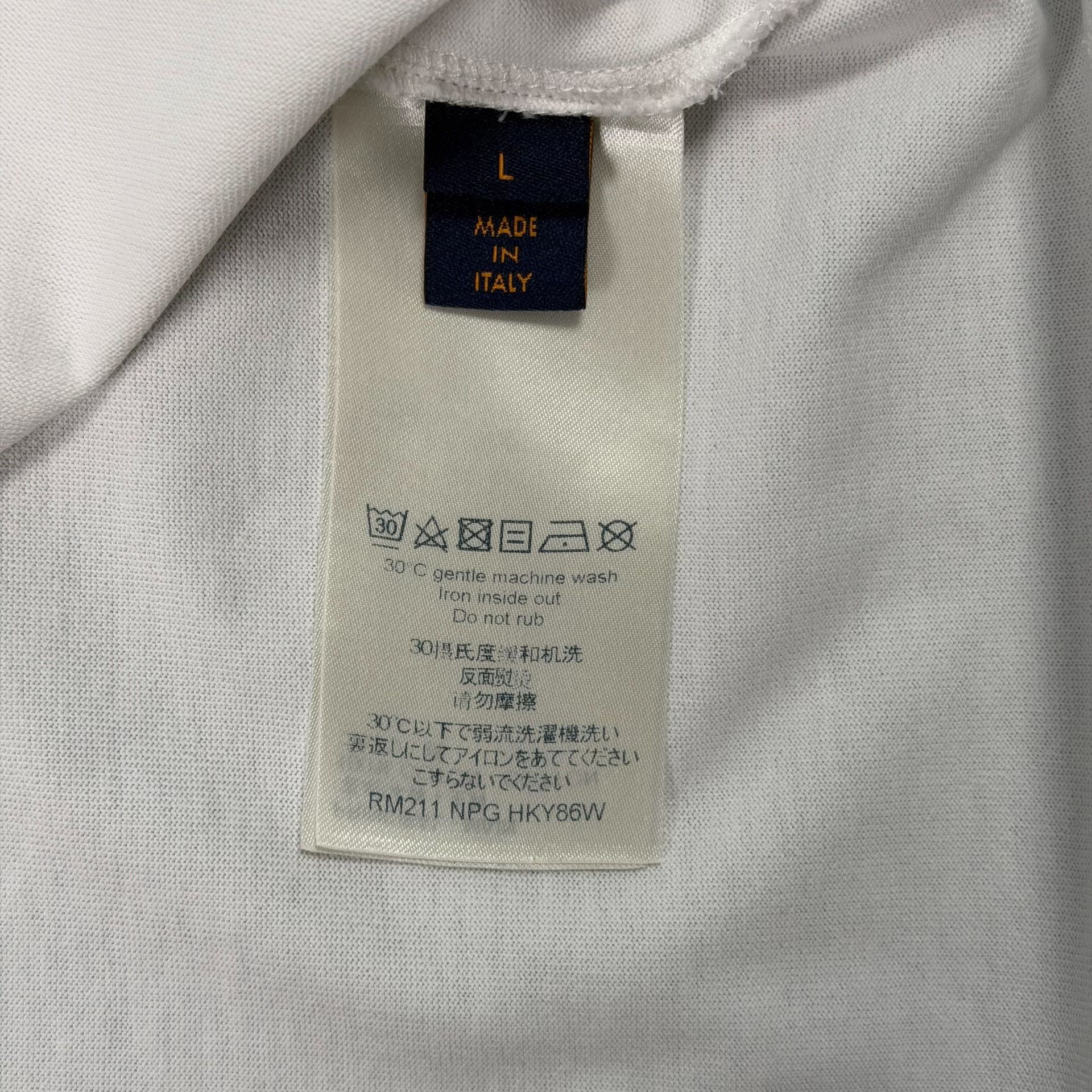 Louis Vuitton Louis Vuitton Floating LV Print T-Shirt L Size US L / EU 52-54 / 3 - 7 Thumbnail