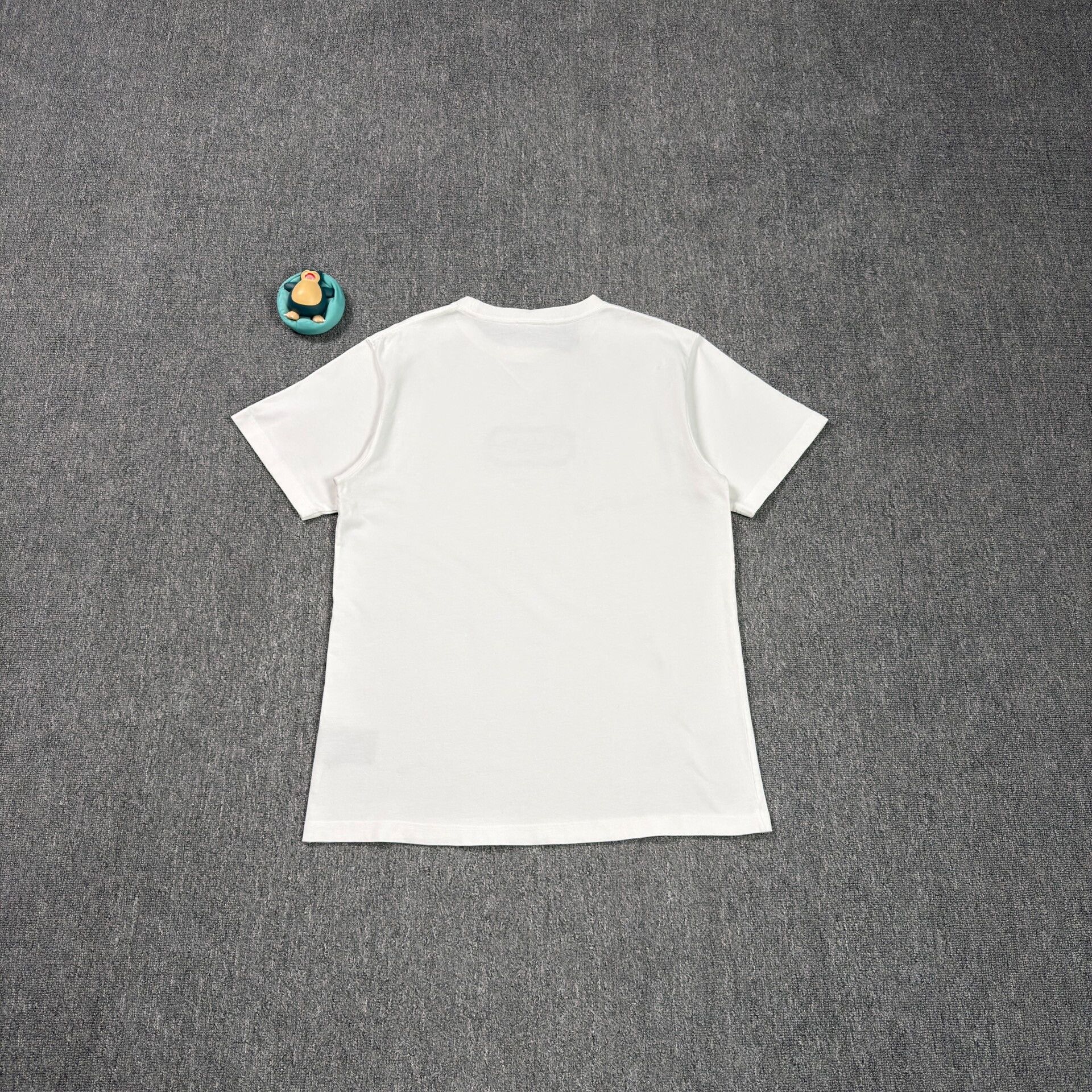 Dior Dior Christian Dior Couture Patch T-Shirt Size M Size US M / EU 48-50 / 2 - 3 Thumbnail