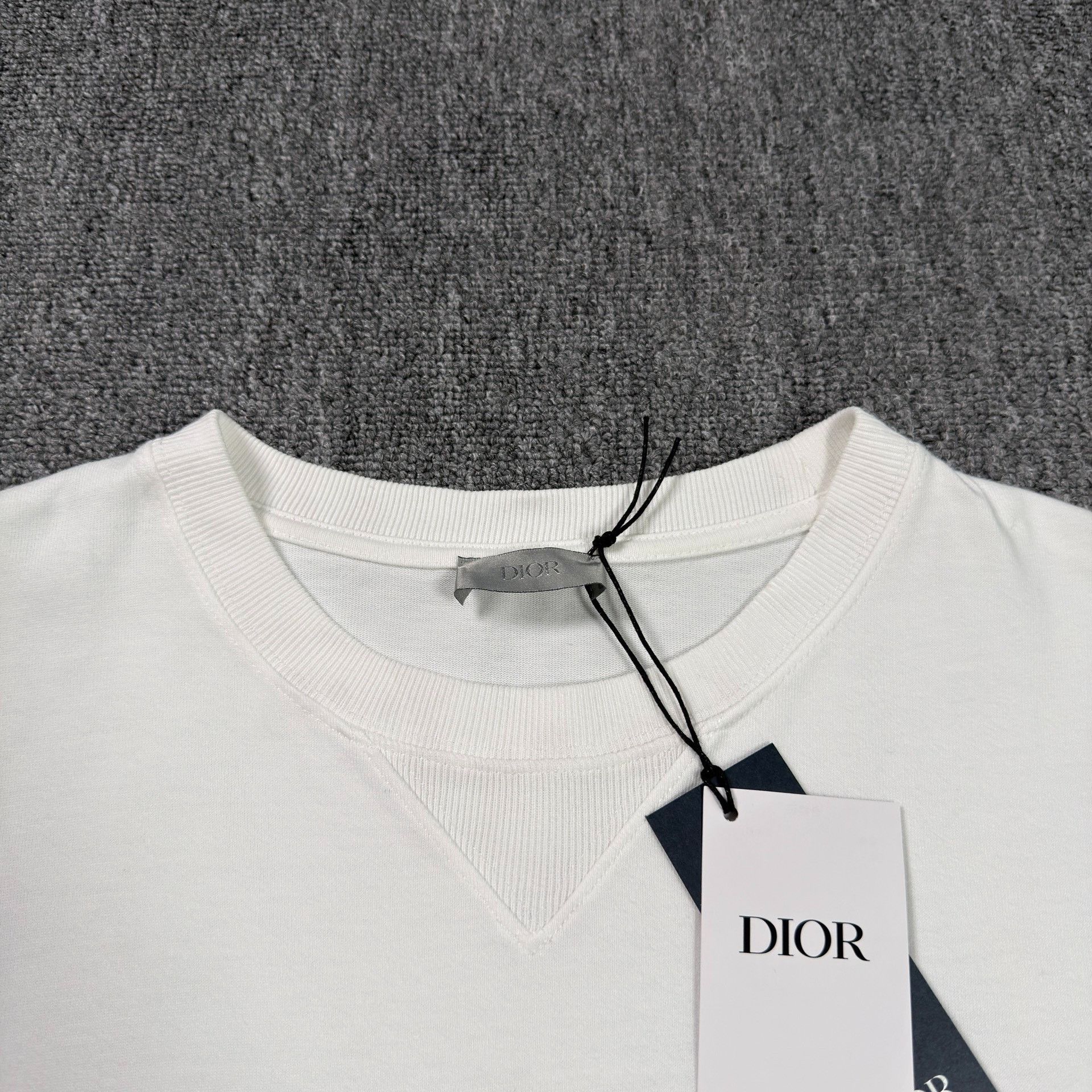 Dior Dior Christian Dior Couture Patch T-Shirt Size M Size US M / EU 48-50 / 2 - 4 Thumbnail