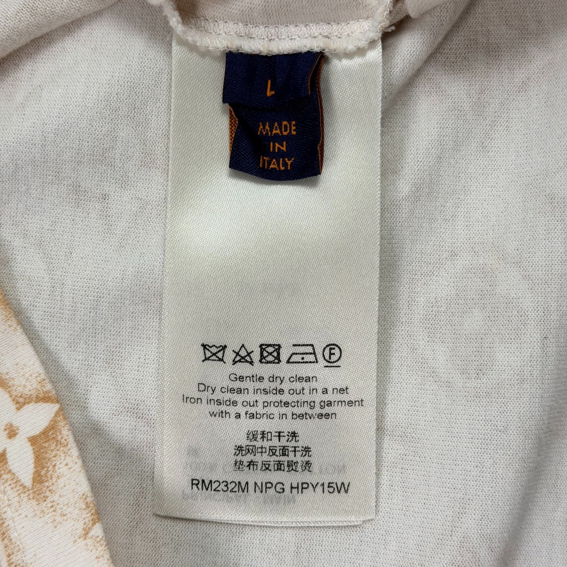 Louis Vuitton Louis Vuitton Monogram All-over Print T-Shirt L Size US L / EU 52-54 / 3 - 8 Thumbnail