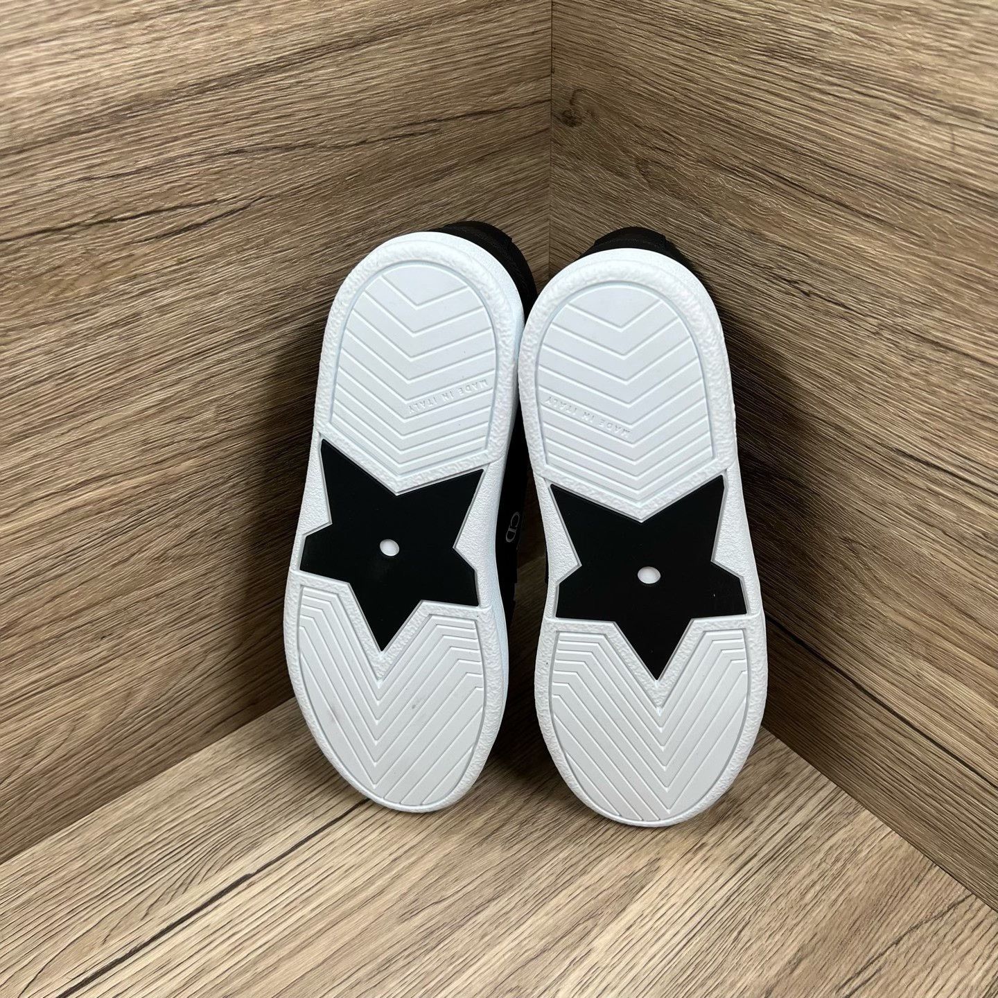 Dior Dior Black Lowtop Sneakers us_5 Women Size US 5 / IT 35 - 6 Thumbnail
