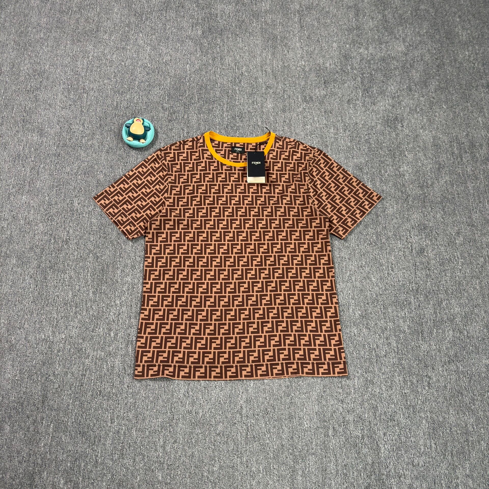Fendi Fendi FF Zucca Monogram Print T-Shirt US M Size US M / EU 48-50 / 2 - 2 Thumbnail