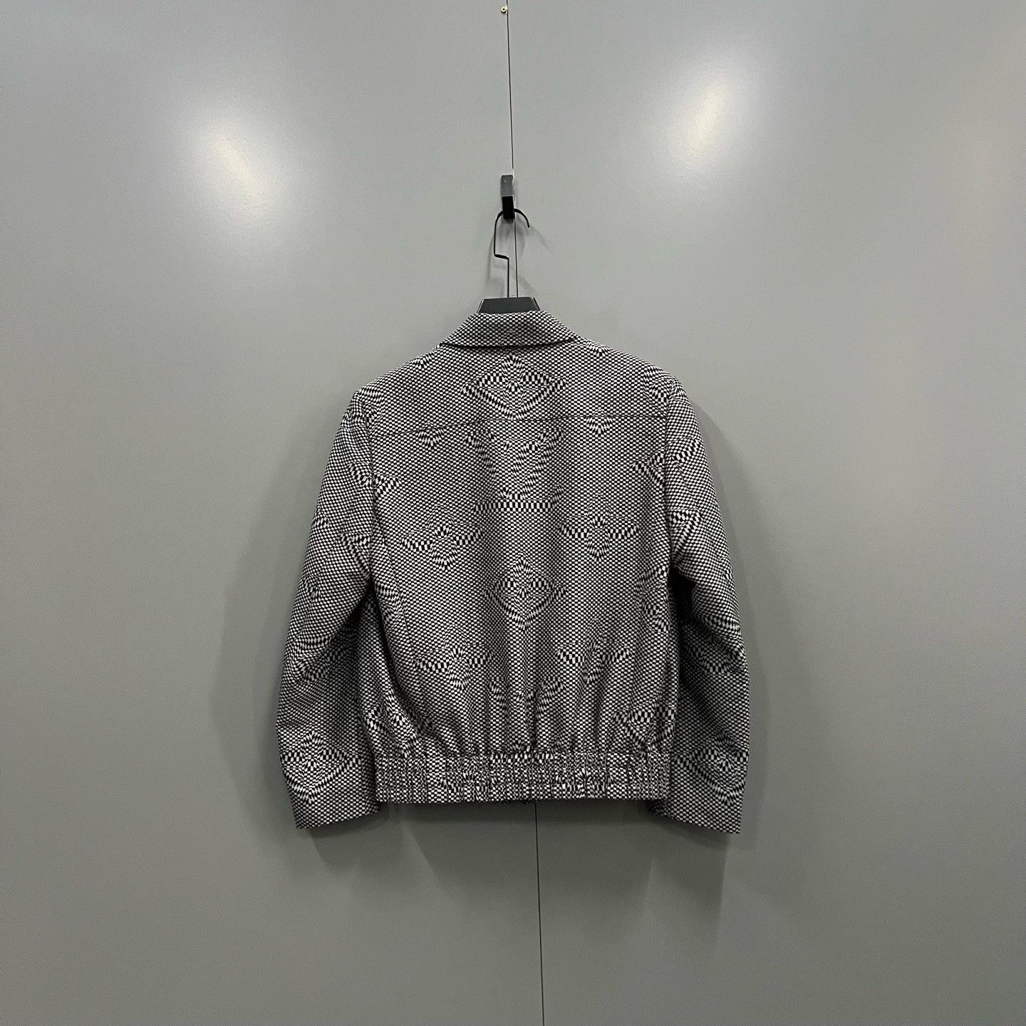 Louis Vuitton Louis Vuitton Gray Light Jacket s Men Size US S / EU 44-46 / 1 - 2 Thumbnail