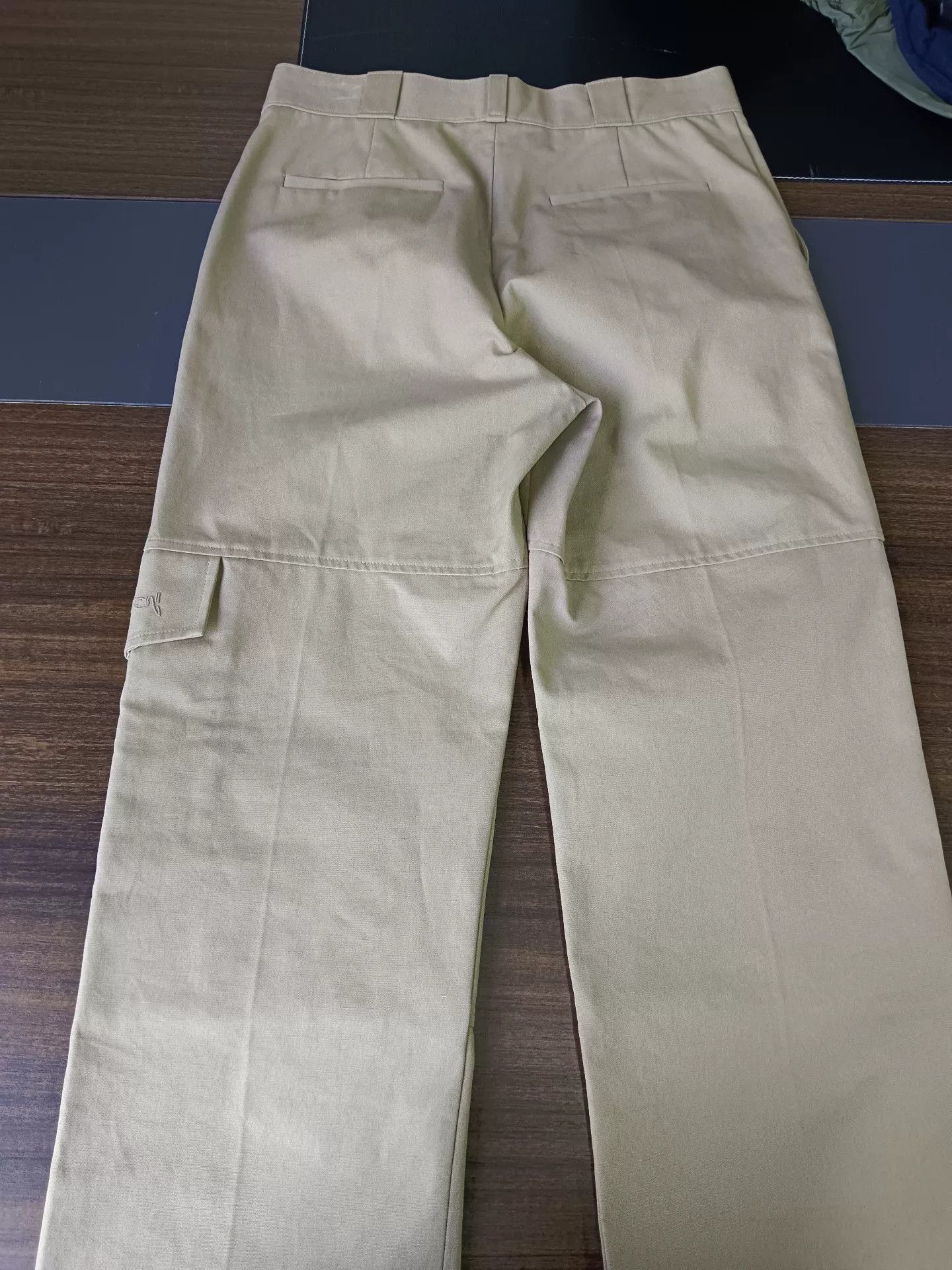 Louis Vuitton Louis Vuitton Embroidered Logo Cargo Pants 40 Size US 26 / EU 42 - 3 Thumbnail