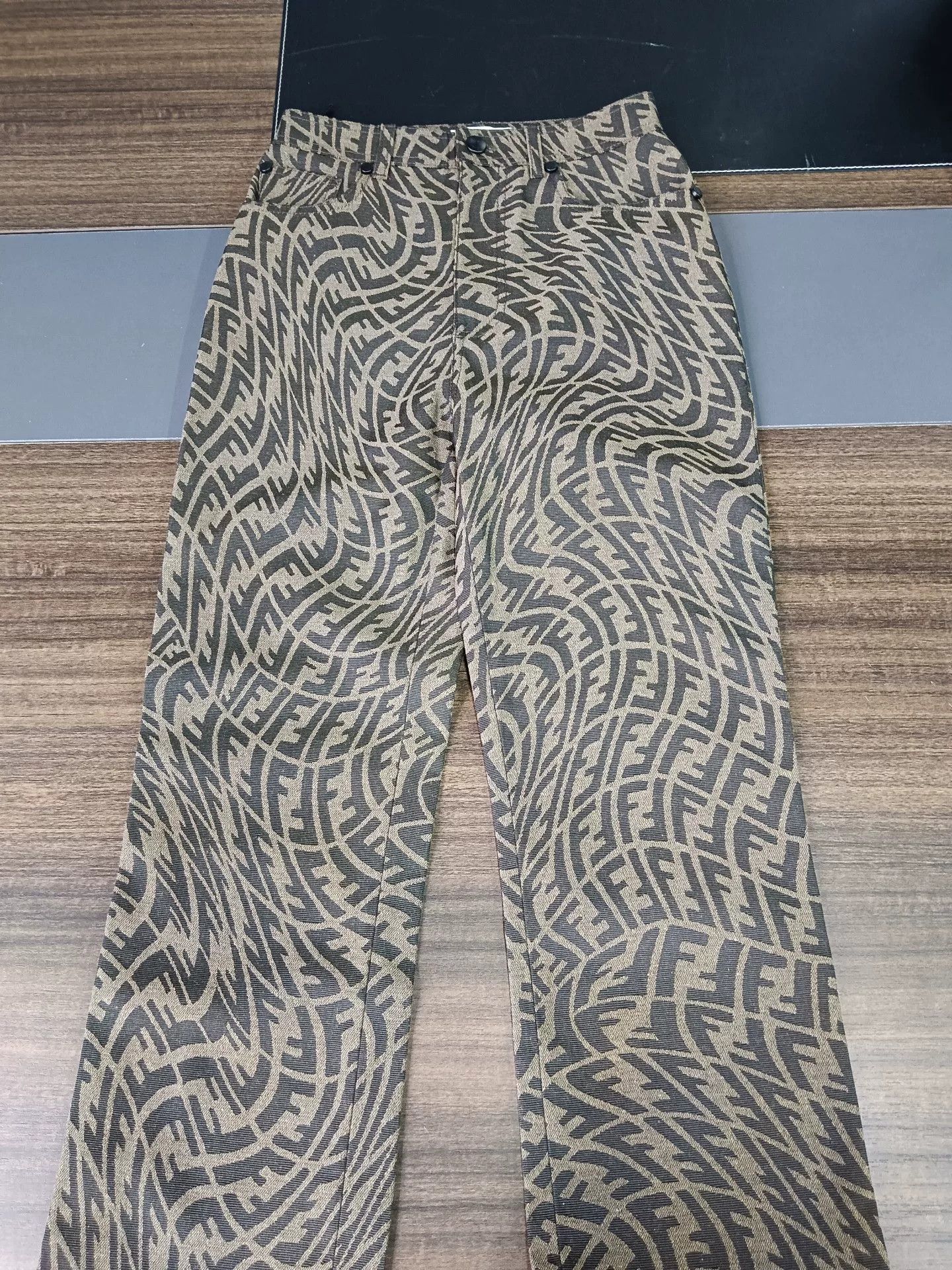 Fendi Fendi Roma Logo Print Pants IT 36 Size 25" / US 0 / IT 36 - 2 Thumbnail