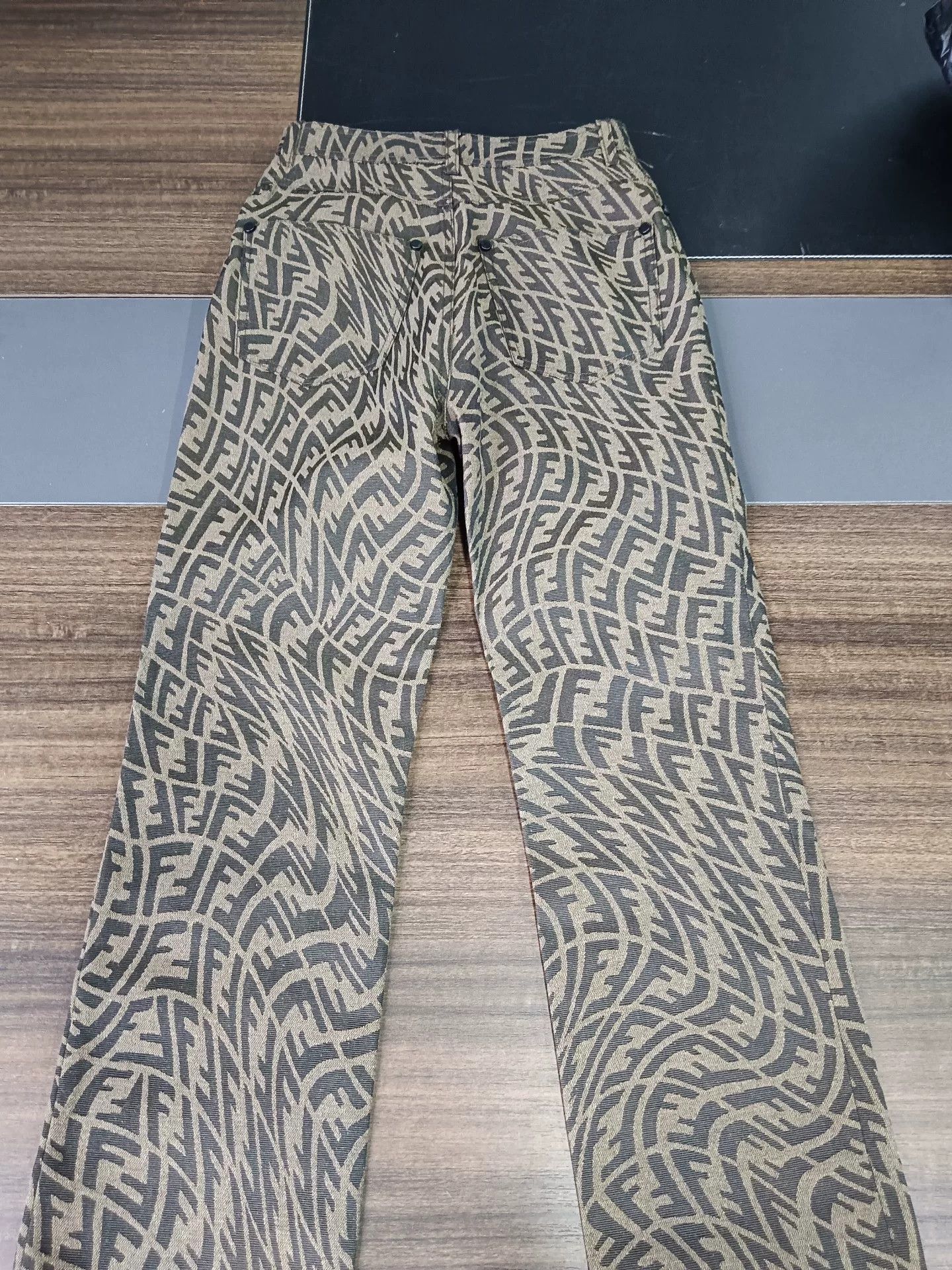 Fendi Fendi Roma Logo Print Pants IT 36 Size 25" / US 0 / IT 36 - 3 Thumbnail