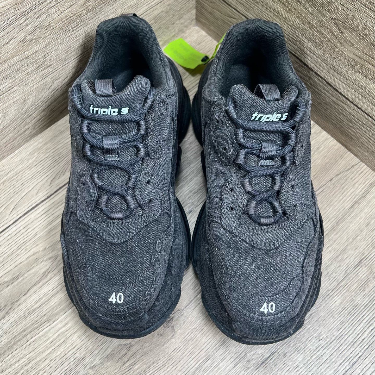 Balenciaga Balenciaga Denim Gray Lowtop Sneakers 7 Men Size US 7 / EU 40 - 2 Thumbnail