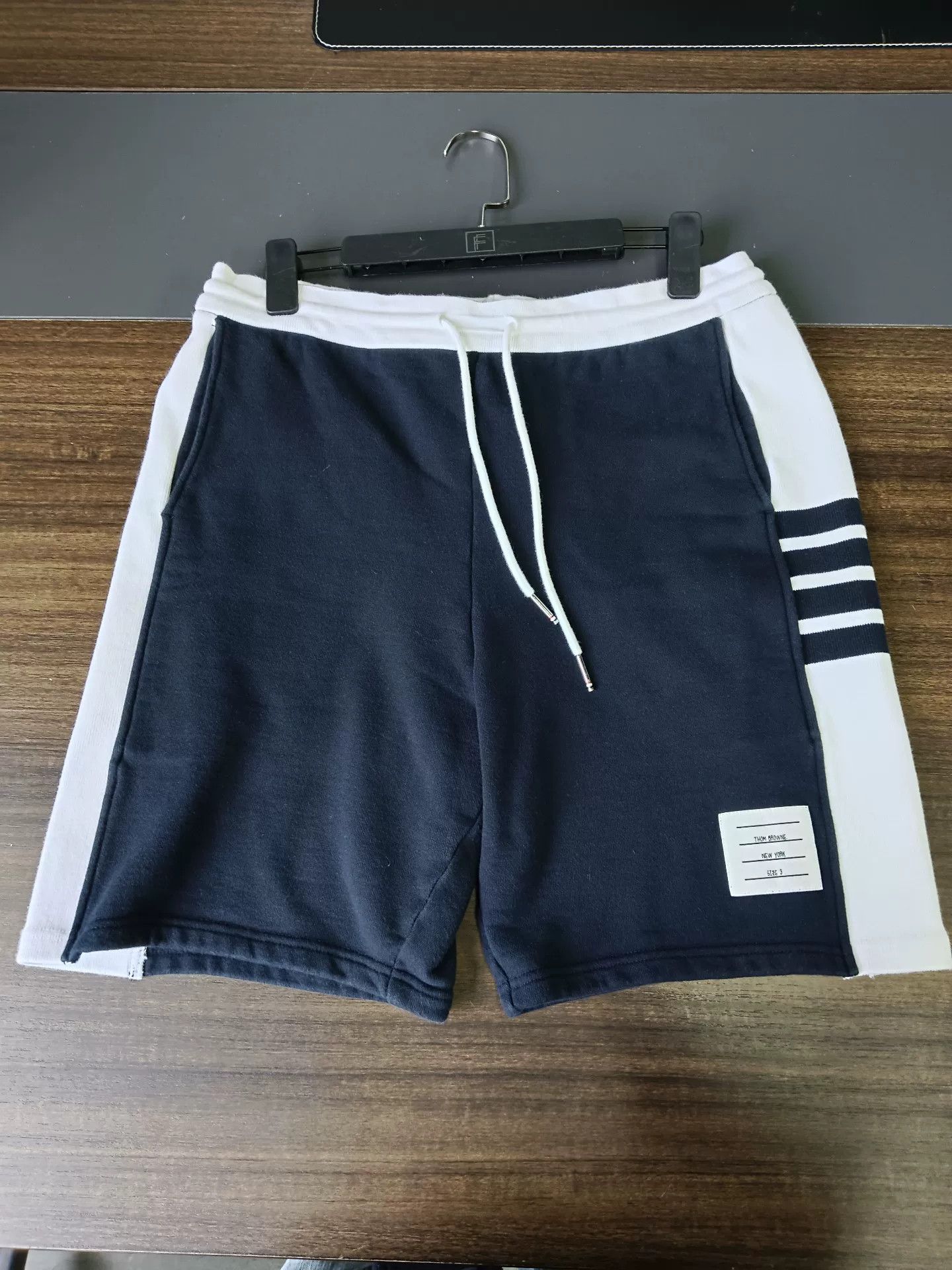 Thom Browne Thom Browne 4-Bar Stripe Colorblock Shorts Size 3 Size US 34 / EU 50 - 2 Thumbnail