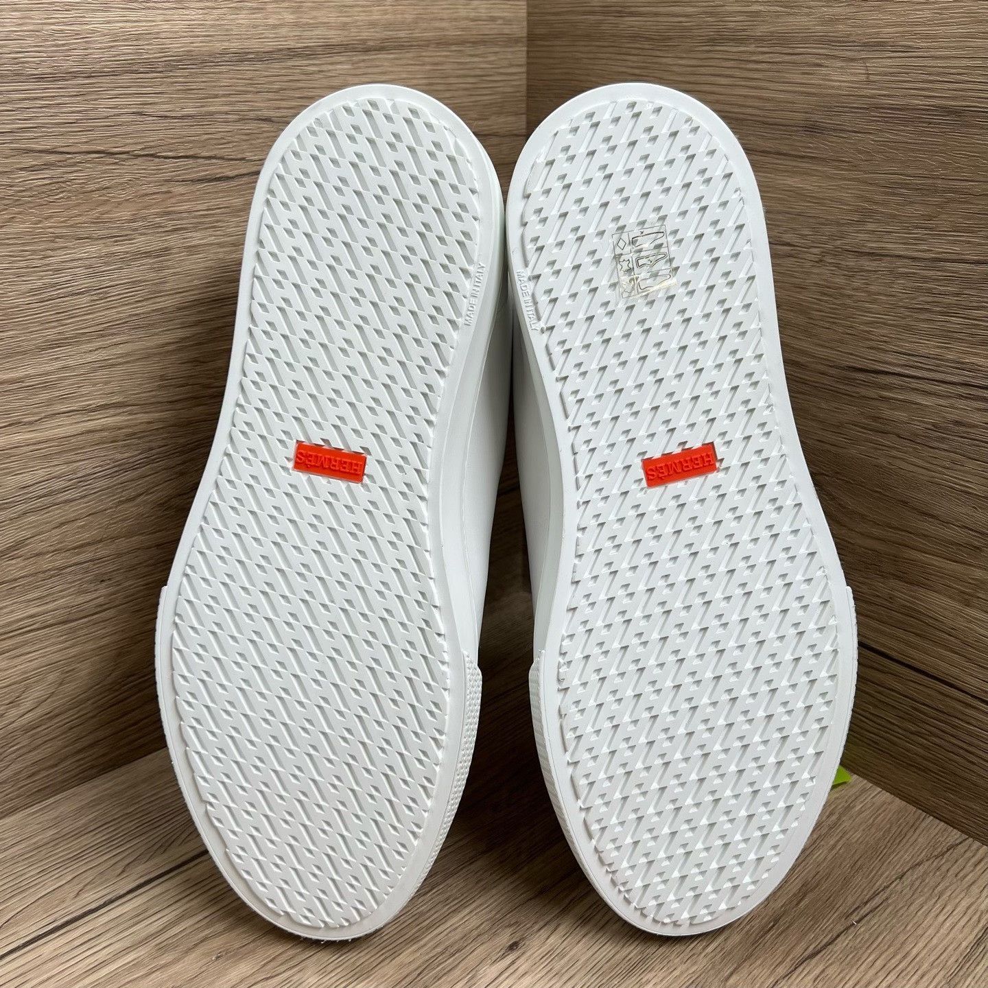 Hermes Hermes White Hitop Sneakers 7 Men Size US 7 / EU 40 - 7 Thumbnail