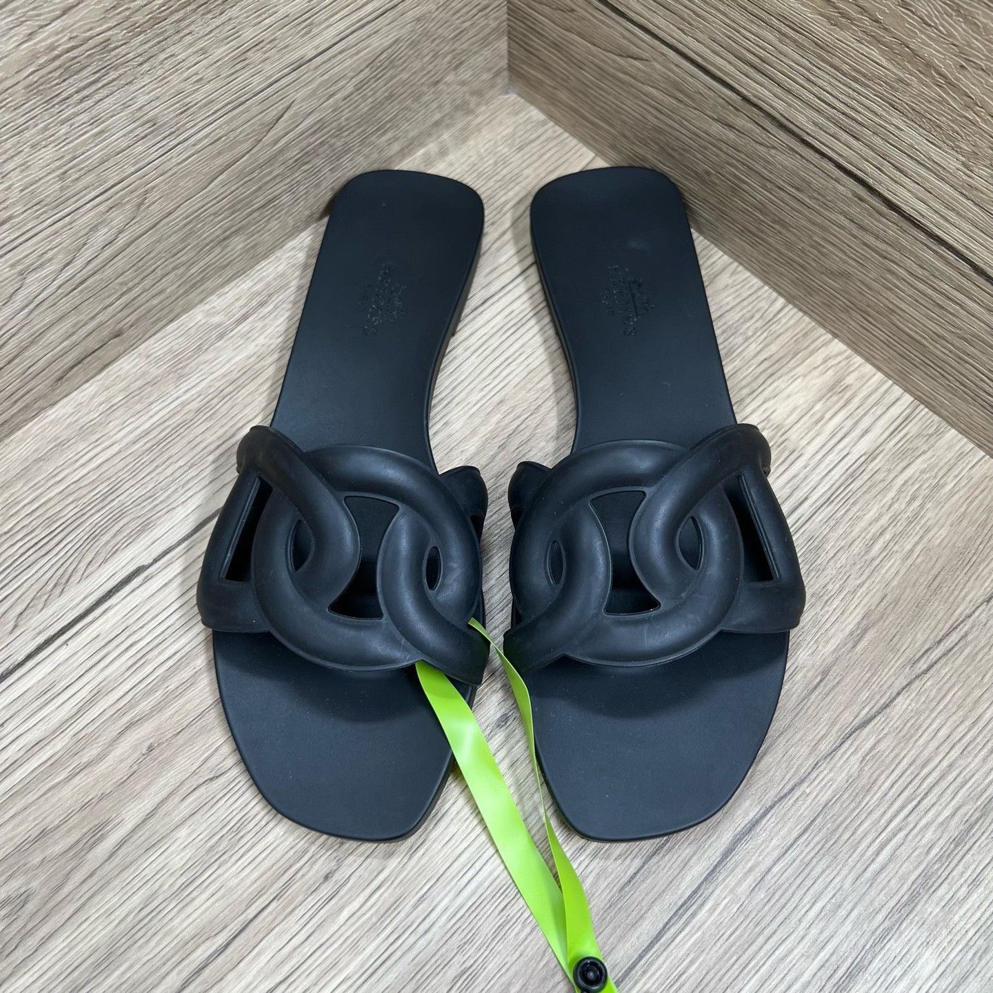 Hermes Hermes Black Sandals us_6 Women Size US 6 / IT 36 - 2 Thumbnail