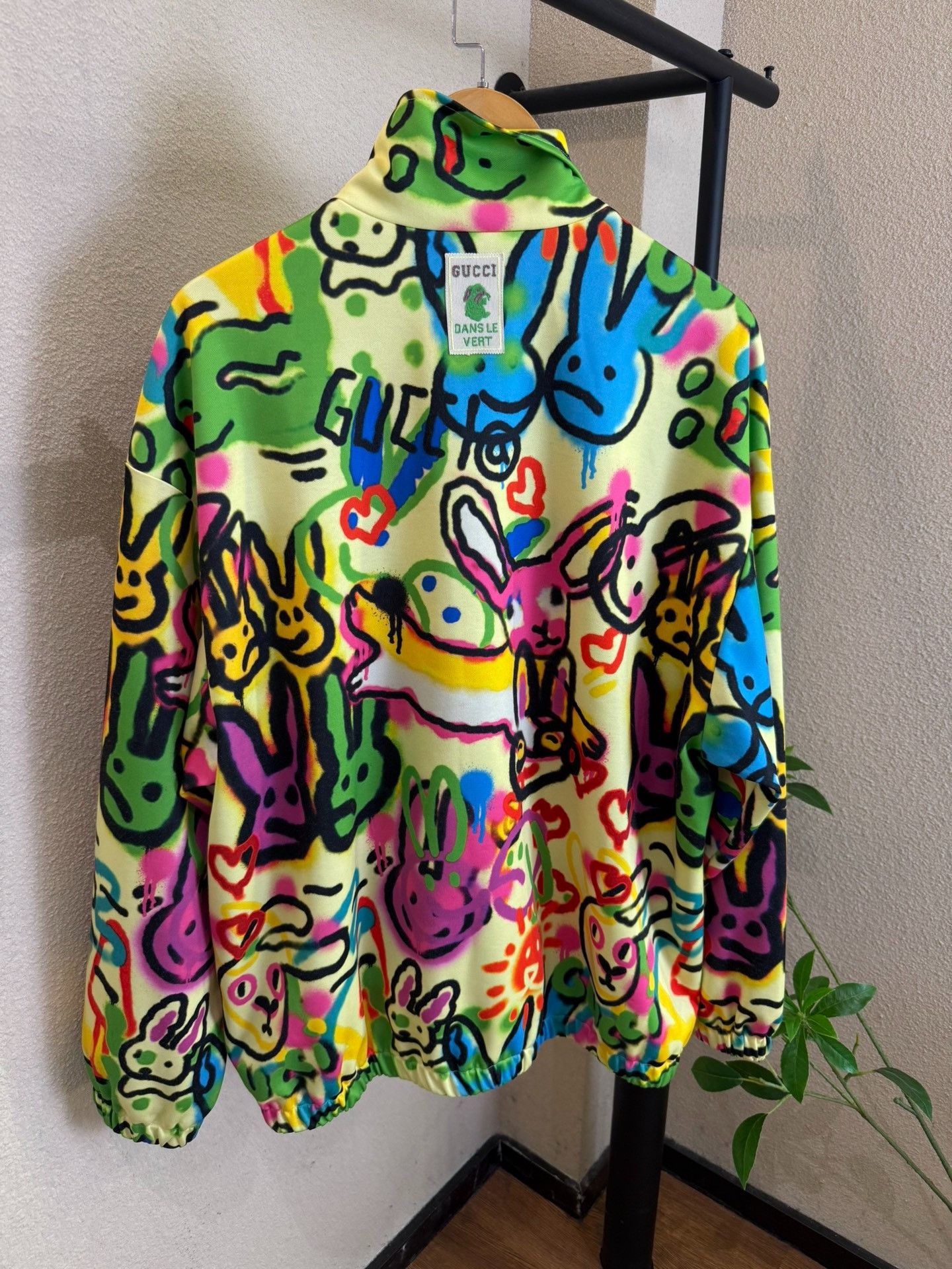 Gucci Gucci Rabbit Graffiti Dans Le Vert Jacket XL Size US XL / EU 56 / 4 - 3 Thumbnail
