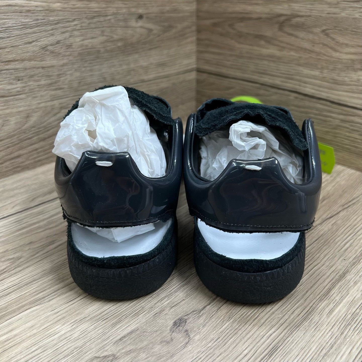 Maison Margiela Maison Margiela Black Lowtop Sneakers 8 Men Size US 8 / EU 41 - 5 Thumbnail