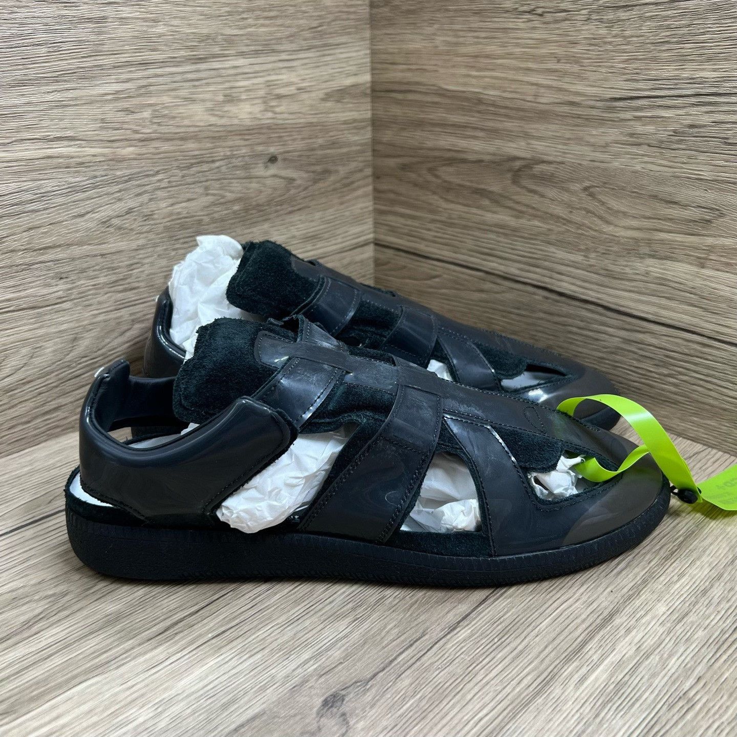 Maison Margiela Maison Margiela Black Lowtop Sneakers 8 Men Size US 8 / EU 41 - 4 Thumbnail